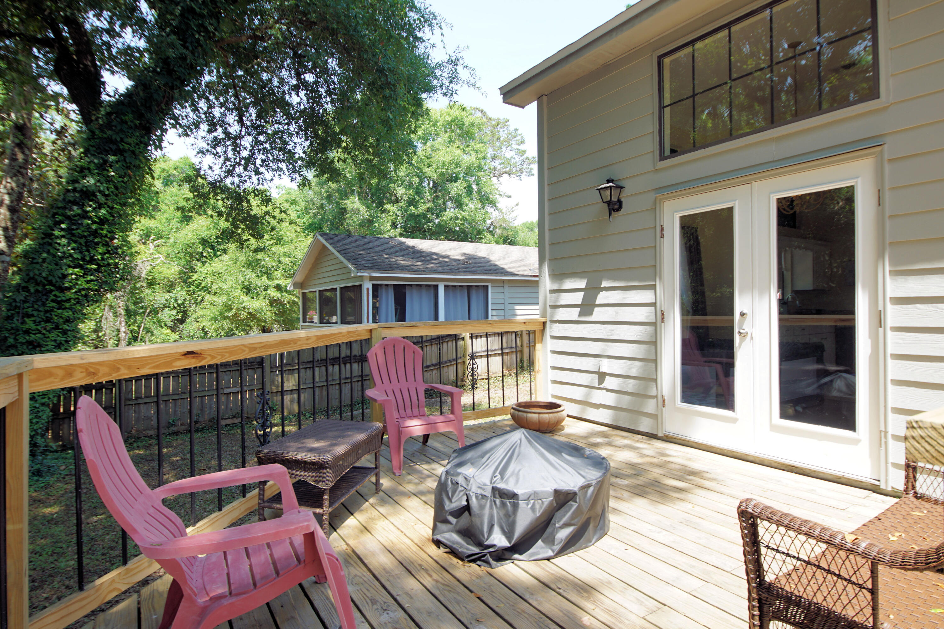 LIVE OAK SHORES - Residential