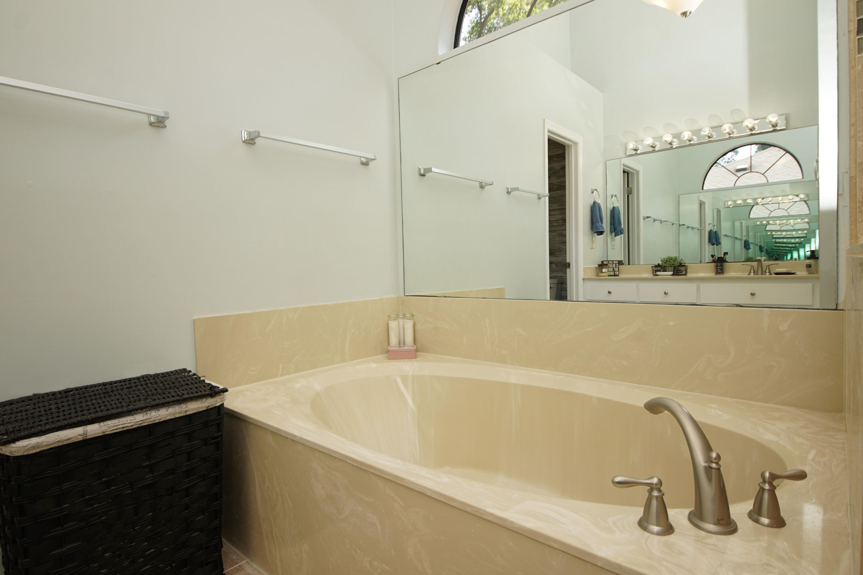 LIVE OAK SHORES - Residential