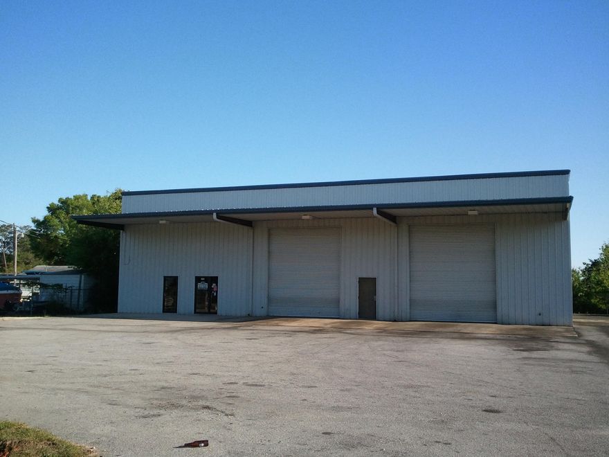 GREAT OFFICE/WAREHOUSE WITH EASY ACCESS TO RACETRACK RD. WHSE HAS 1 BATHROOM, 2 PERSONNEL DOORS, 4 APPRX 16' OVERHEAD DOORS, AND 1 APPRX 12' OVERHEAD DOOR. WHSE ALSO HAS A PARTIAL 2ND FLOOR WITH 1 OFFICE AND SOME LIGHT STORAGE. OFFICE HAS 2 EXTERIOR PERSONNEL DOORS, 2 OFFICE/WORK AREAS, 1 LARGE BREAKRM/WORK AREA, AND 1 BATHROOM. ENTIRE 2 ACRE PROPERTY IS FENCED..