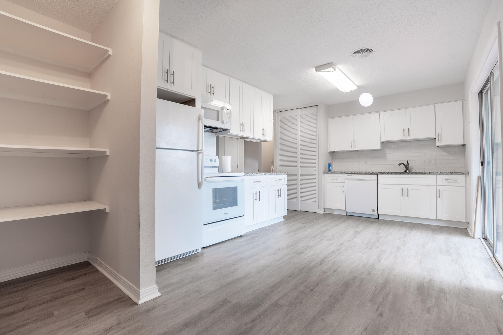 OAKLAND HEIGHTS 1ST ADDN - Residential Lease