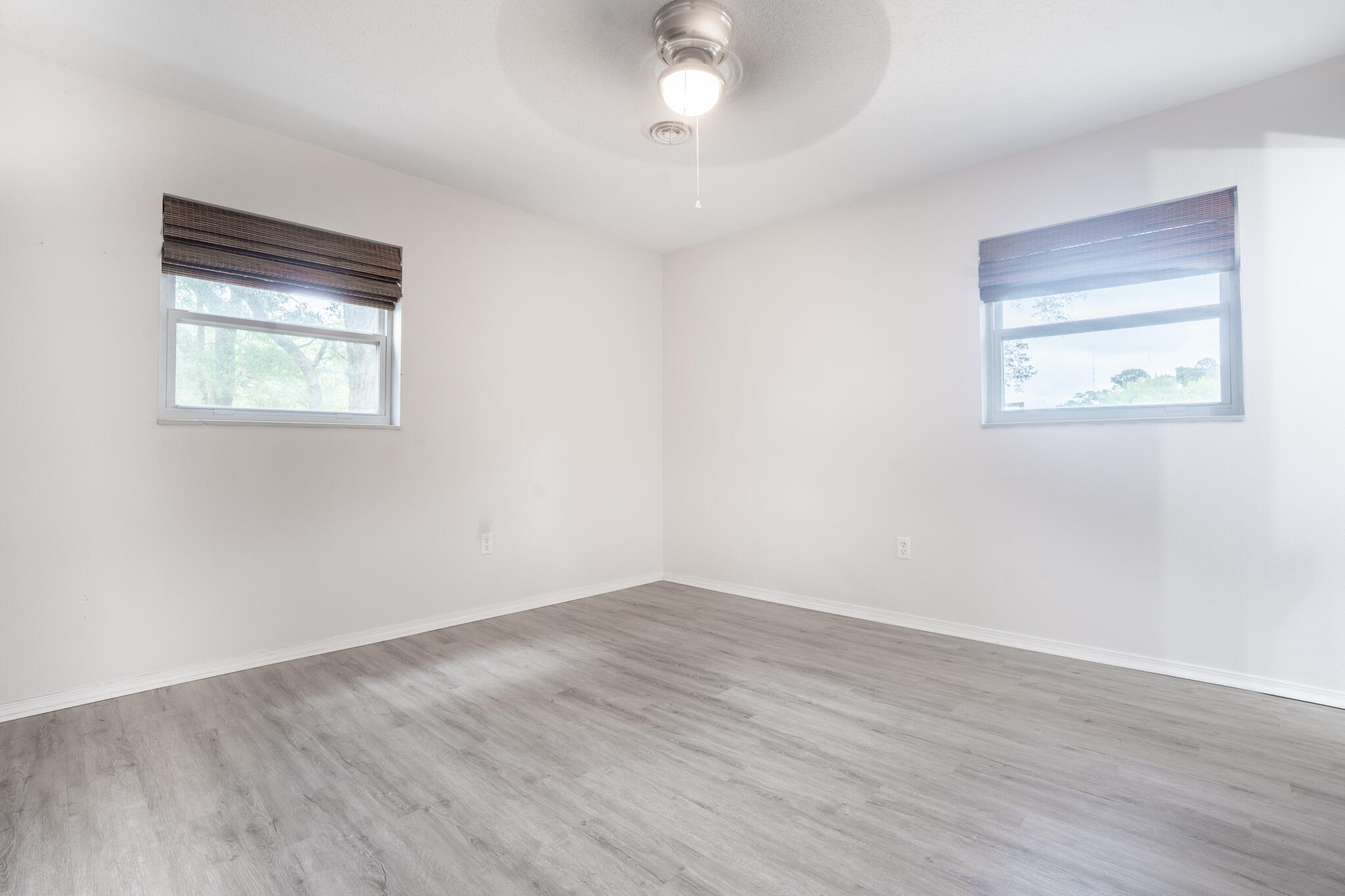 OAKLAND HEIGHTS 1ST ADDN - Residential Lease