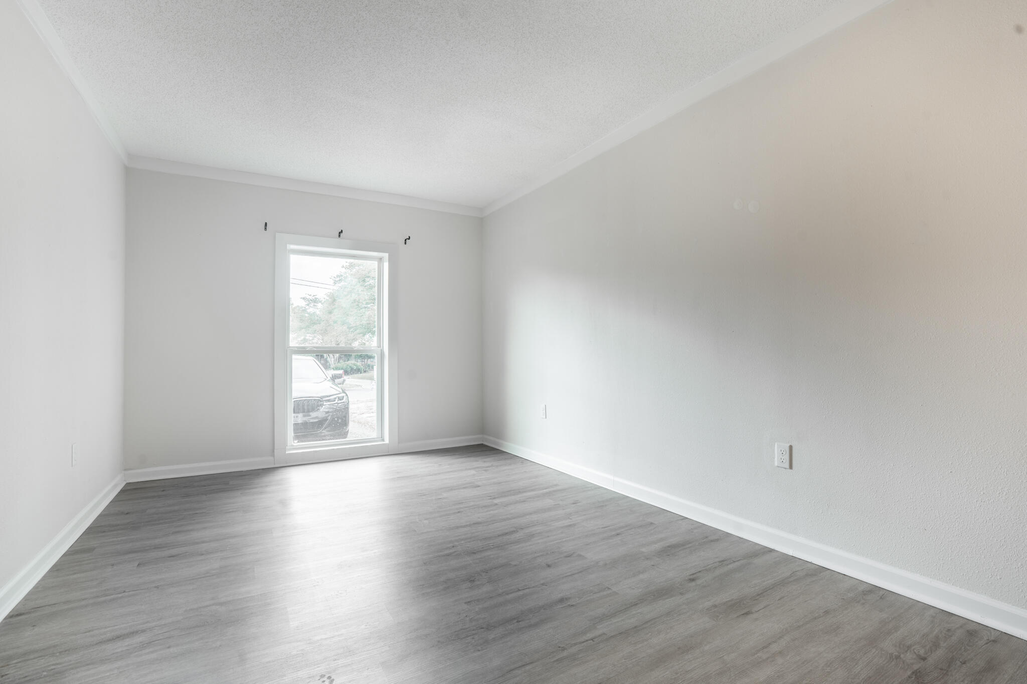 OAKLAND HEIGHTS 1ST ADDN - Residential Lease