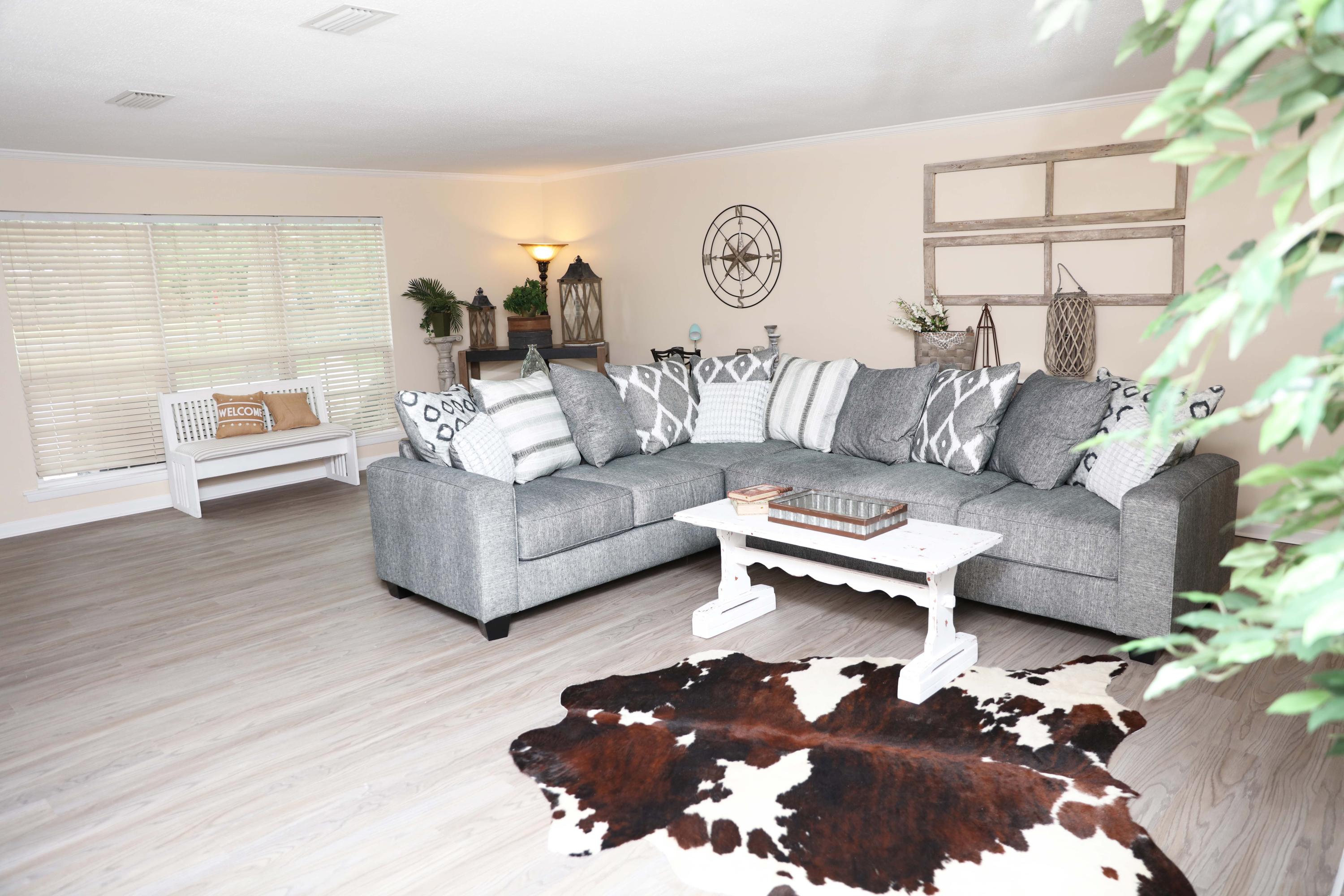 COLONY ESTATES - Residential