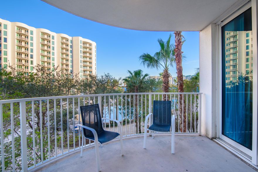 Looking for a rental income/family getaway in the heart of Destin? Look no further! With a courtyard view, unit 2309 over looks the beautiful lagoon pool. Included are many amenities, pool with a waterfall, hot tub, children's pool, splash pad, playground, tennis and basketball courts, and a fitness center. Let's not forget the onsite restaurant which offers room service! Your home away from home. Come see for yourself!