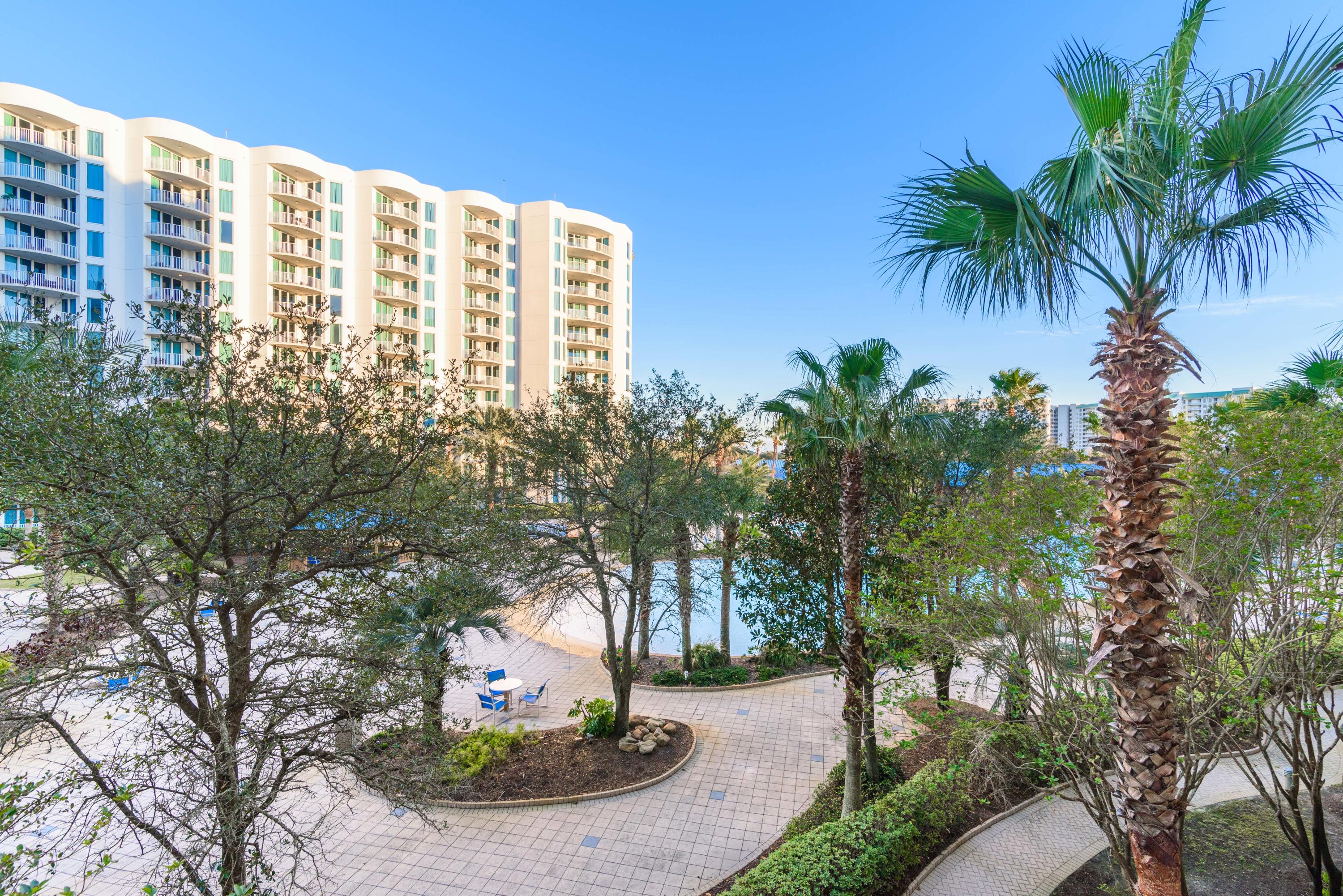 THE PALMS OF DESTIN - Residential