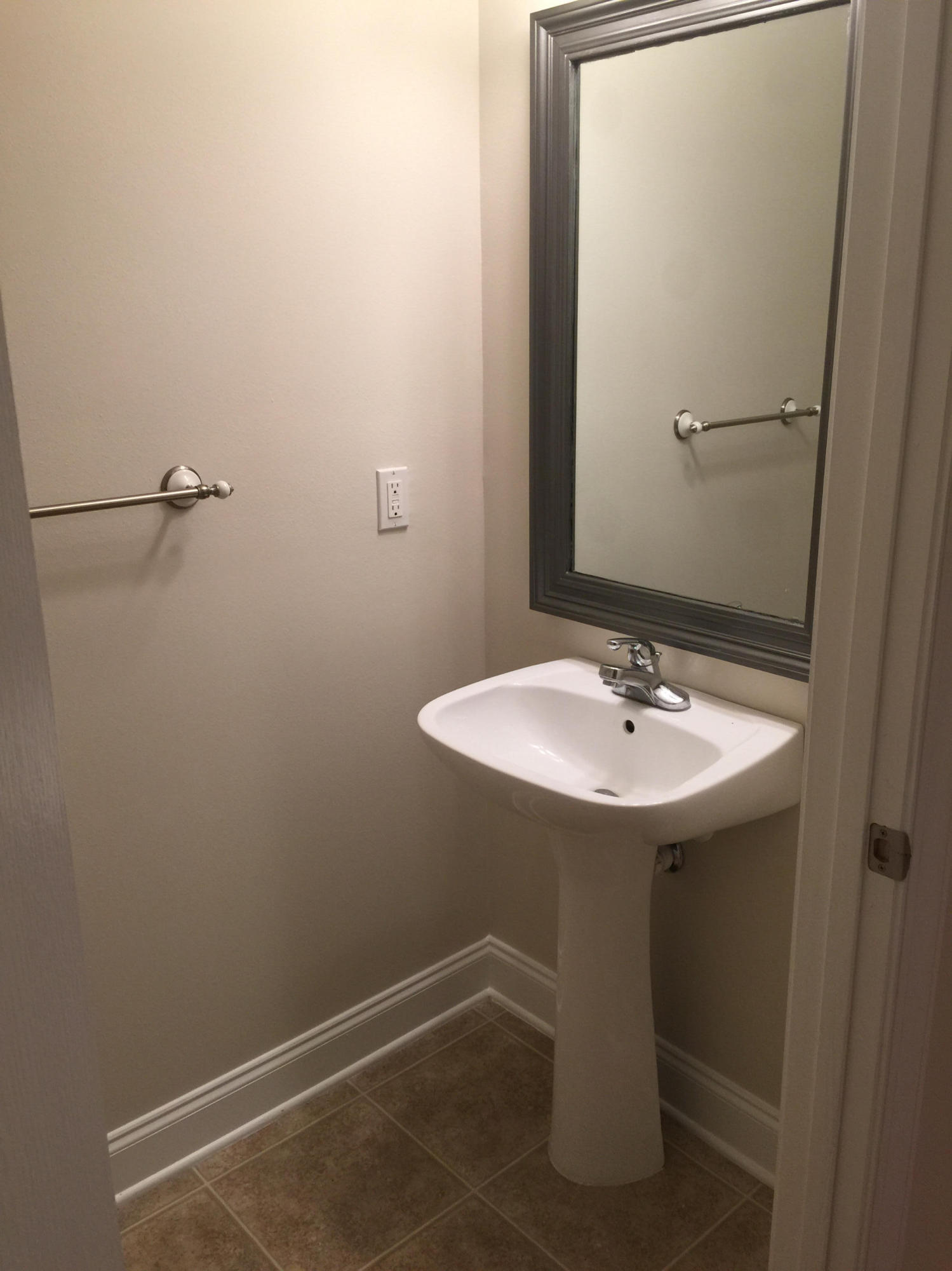 OLD BAY T/H - Residential