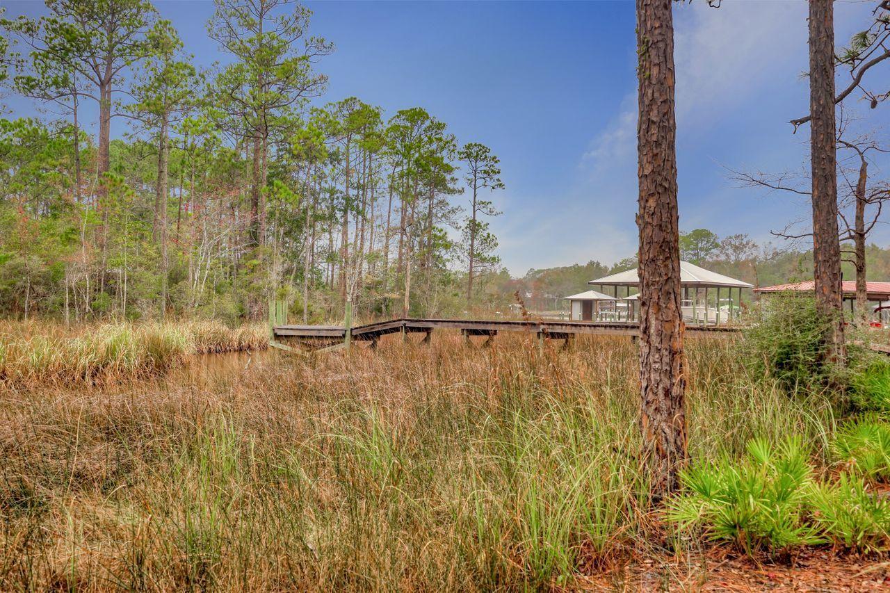 EMERALD SHORES - Land