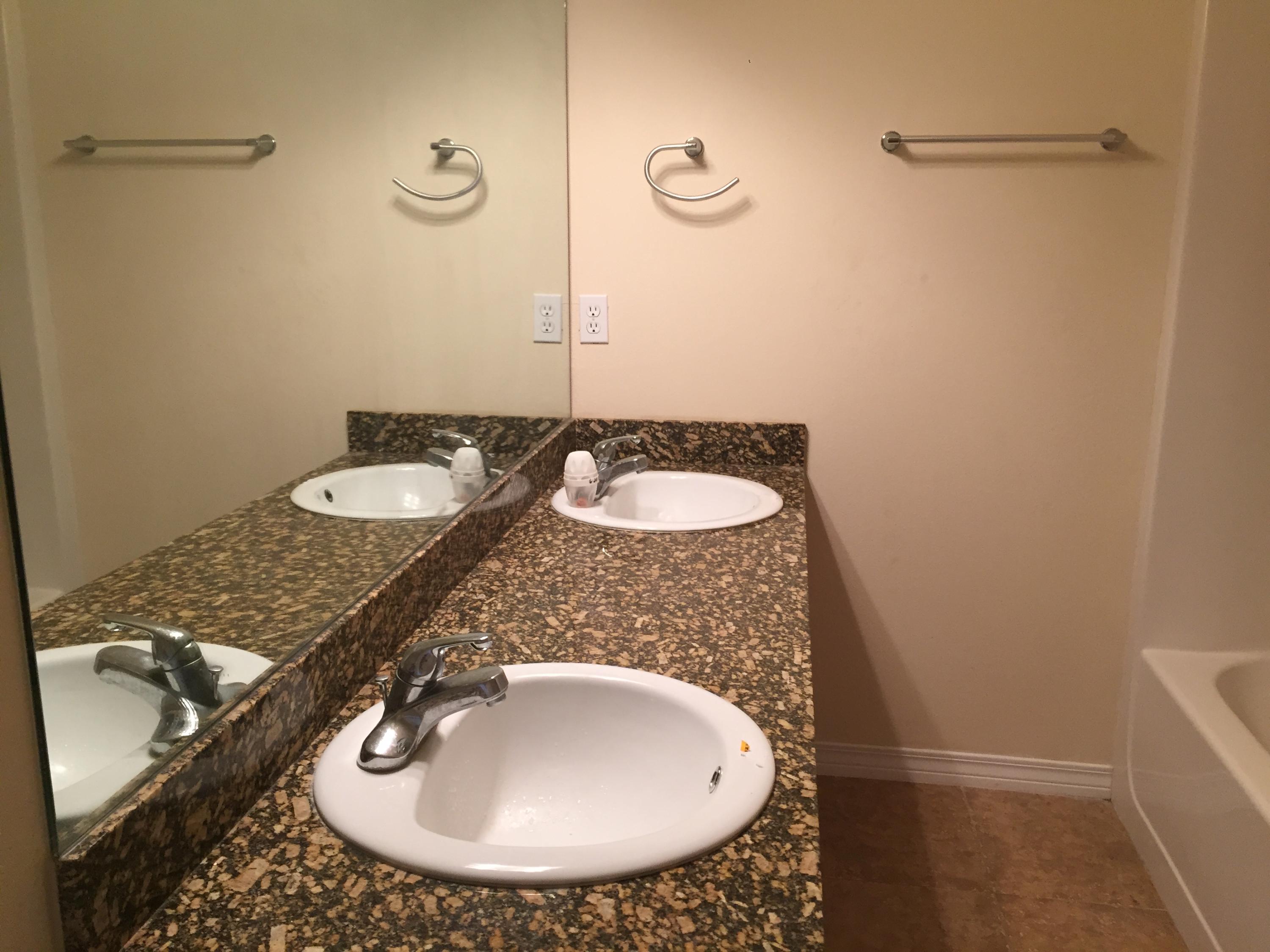 MERIDIAN SQUARE T/H - Residential