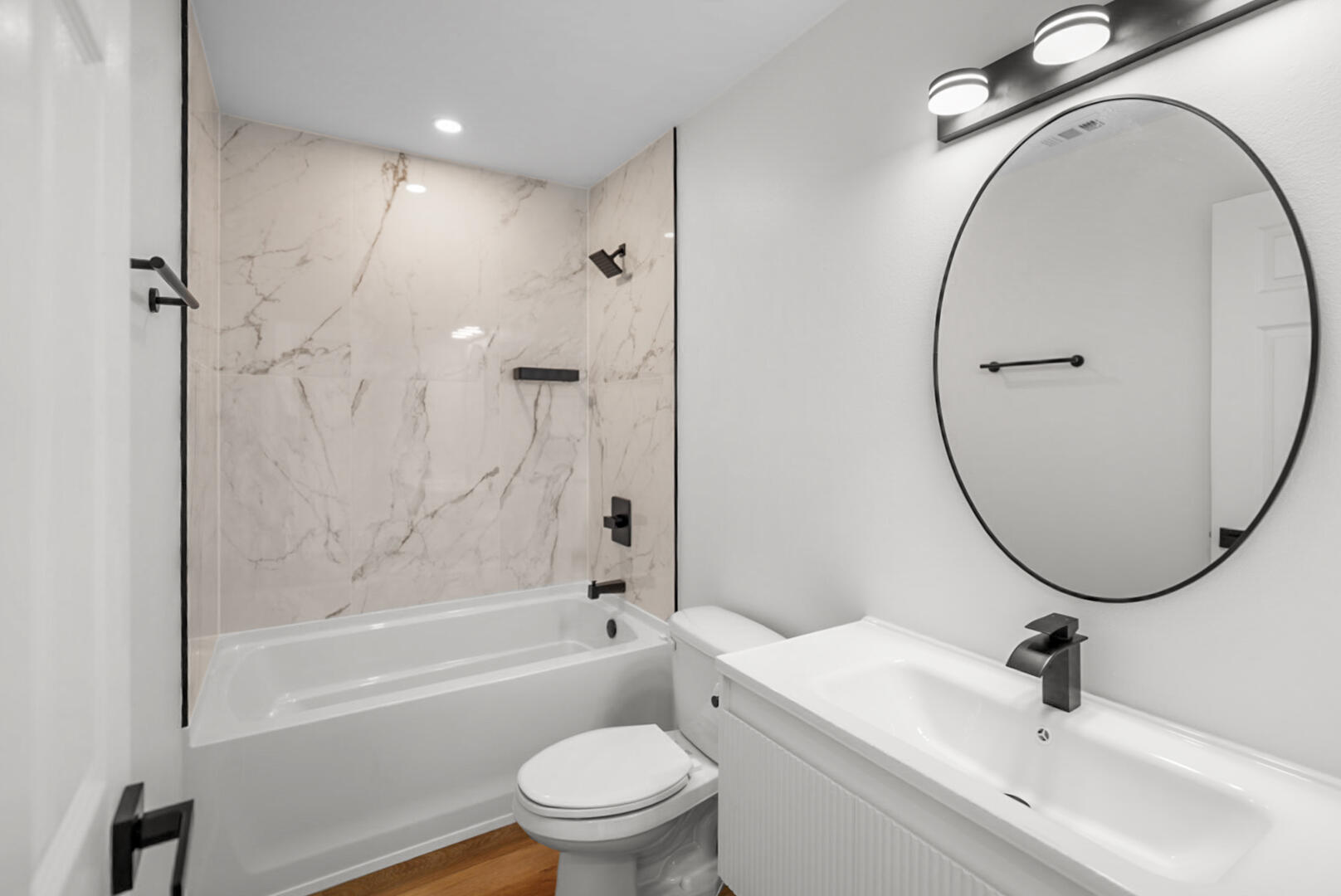 EAGLE BAY - Residential