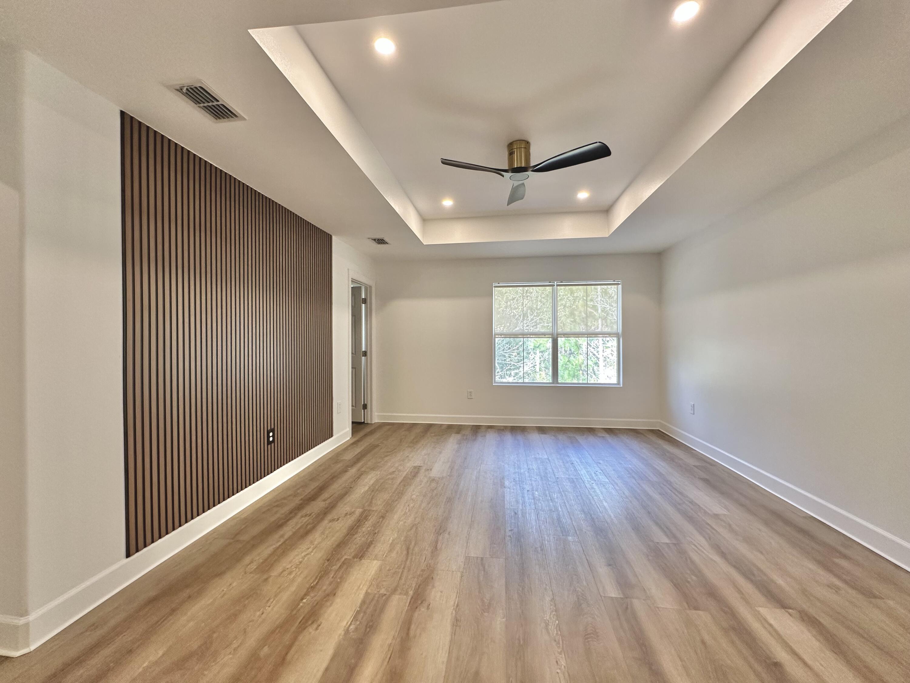 EAGLE BAY - Residential