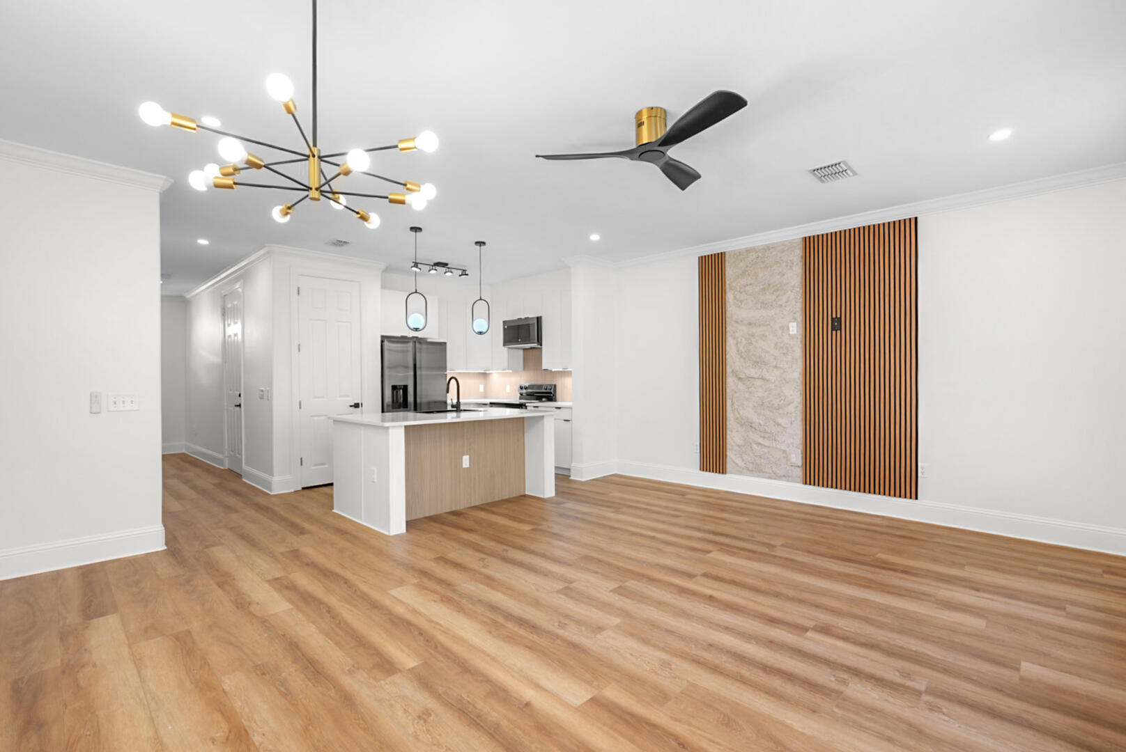 EAGLE BAY - Residential