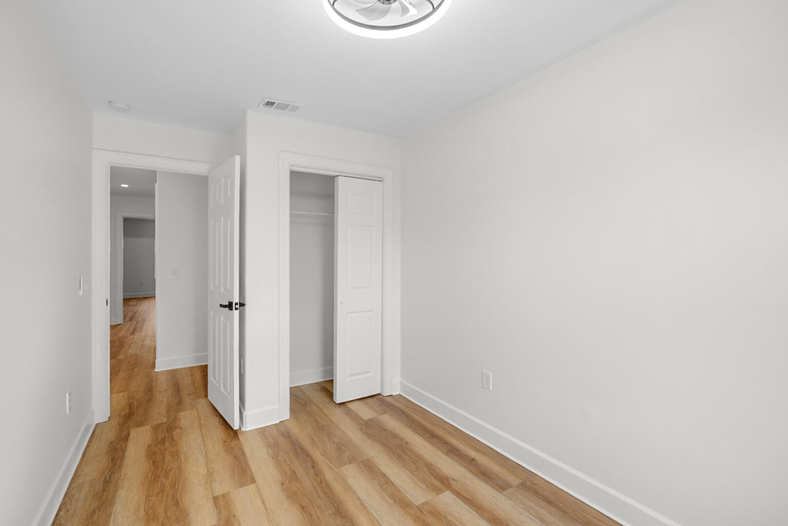 EAGLE BAY - Residential