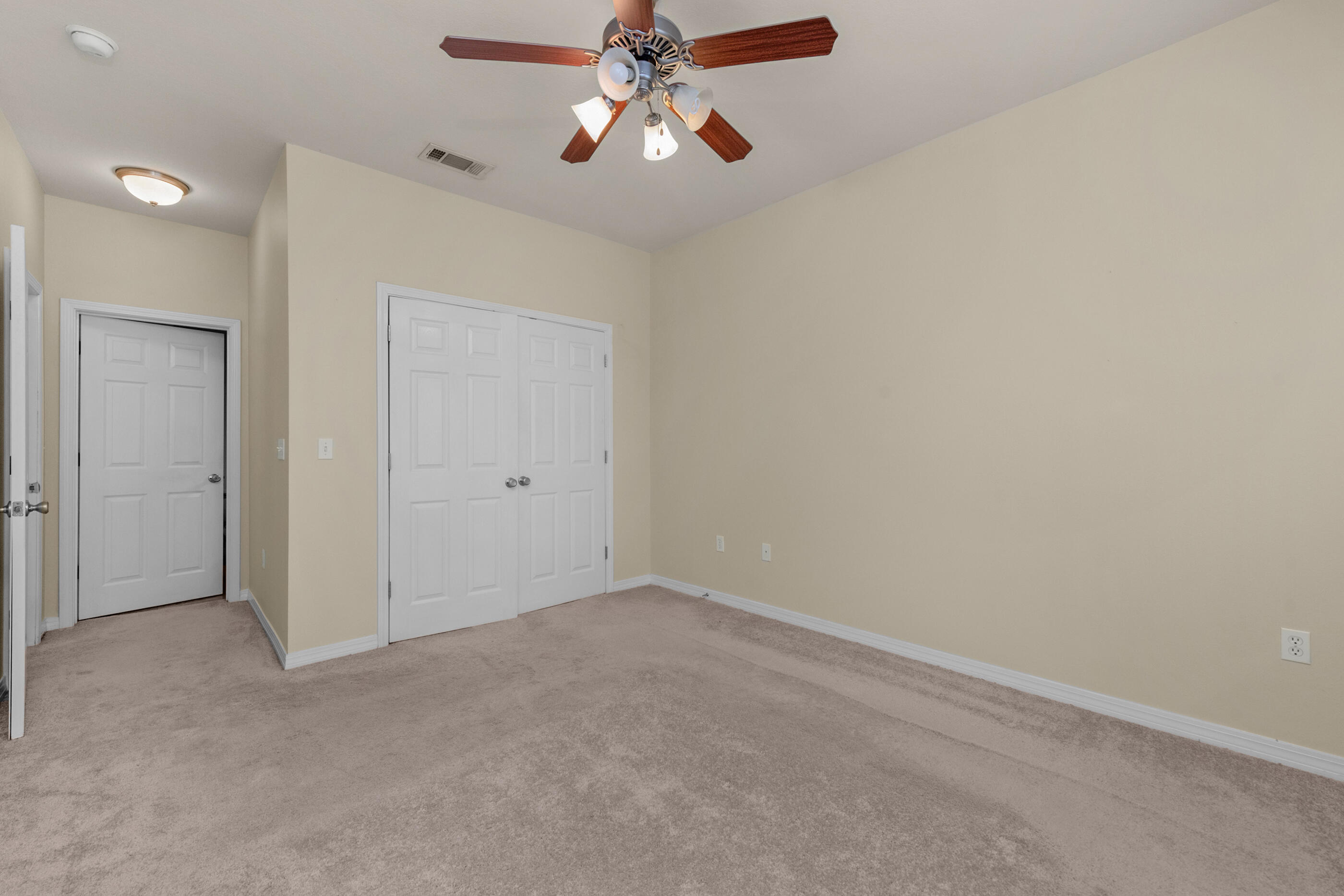 MERIDIAN SQUARE T/H - Residential