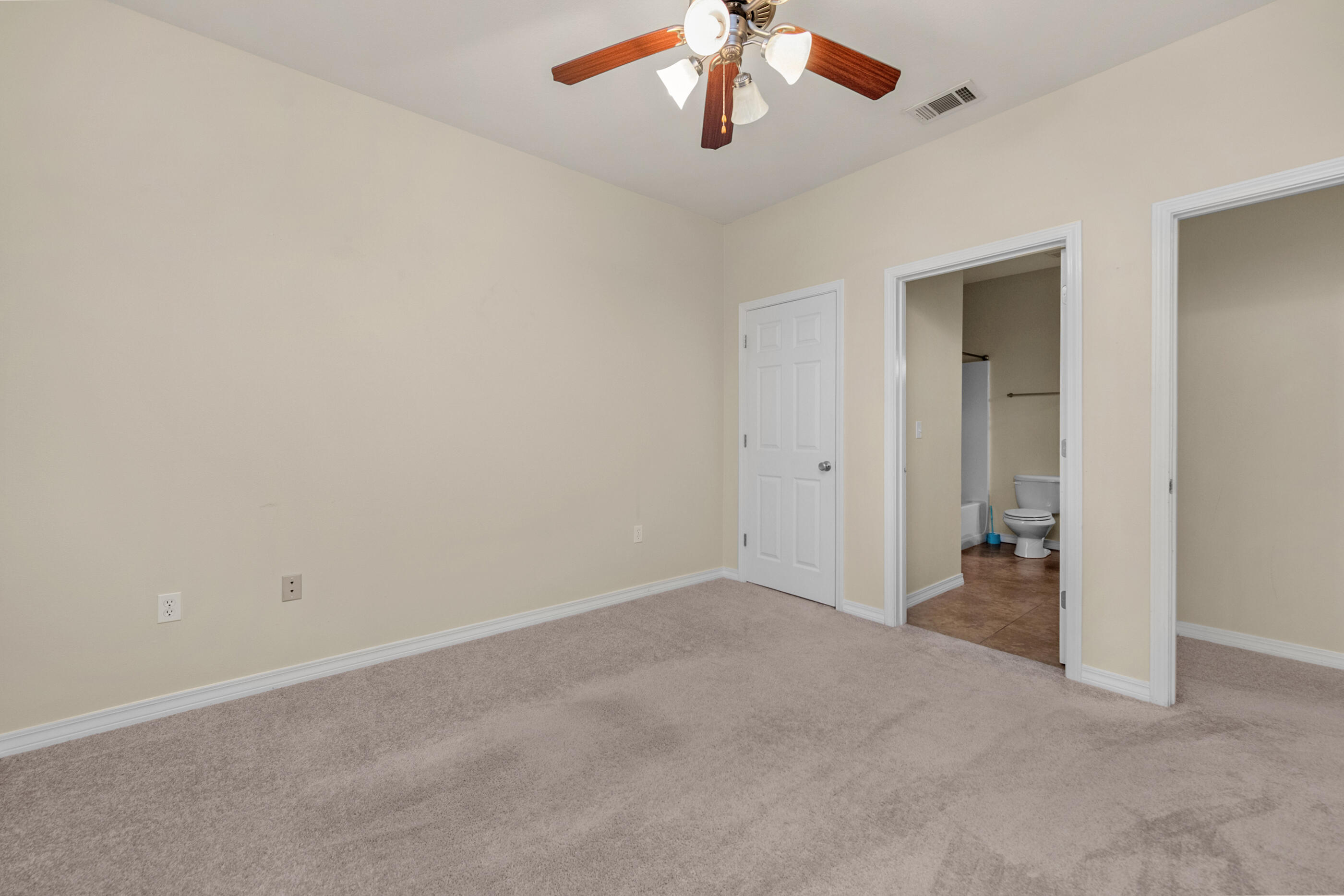 MERIDIAN SQUARE T/H - Residential