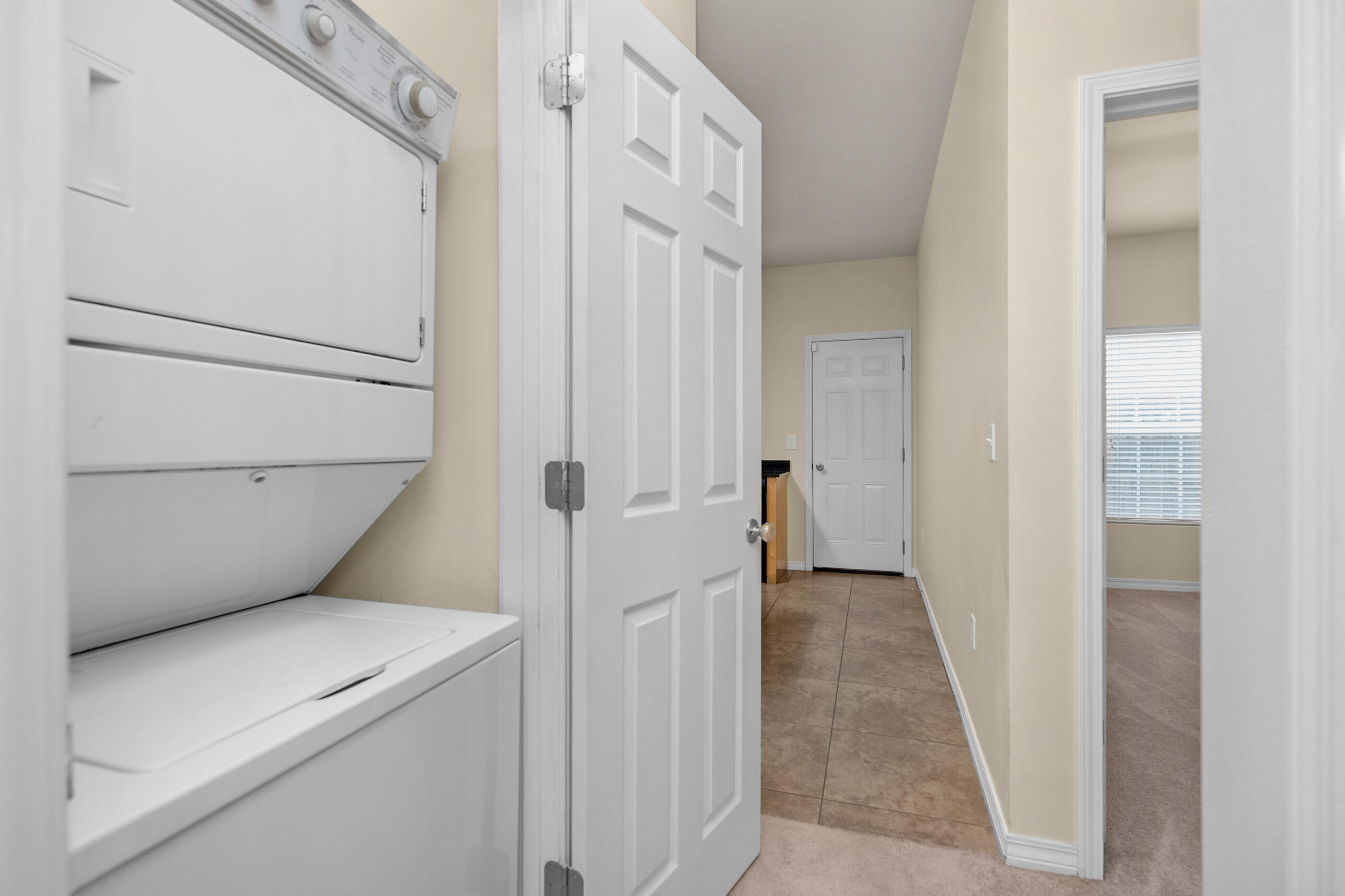 MERIDIAN SQUARE T/H - Residential