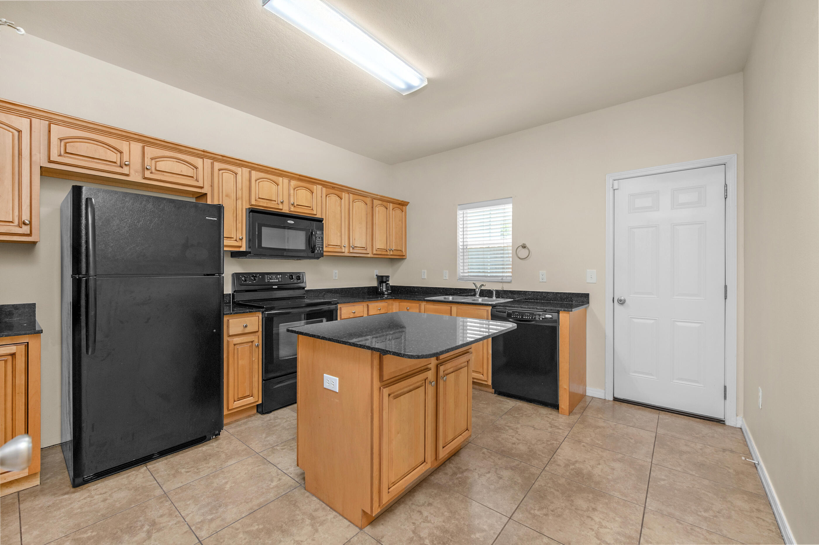 MERIDIAN SQUARE T/H - Residential