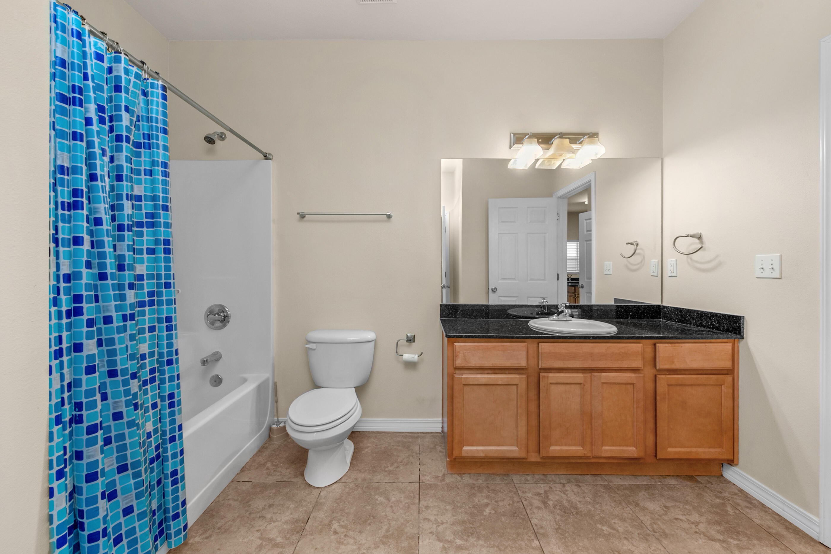 MERIDIAN SQUARE T/H - Residential