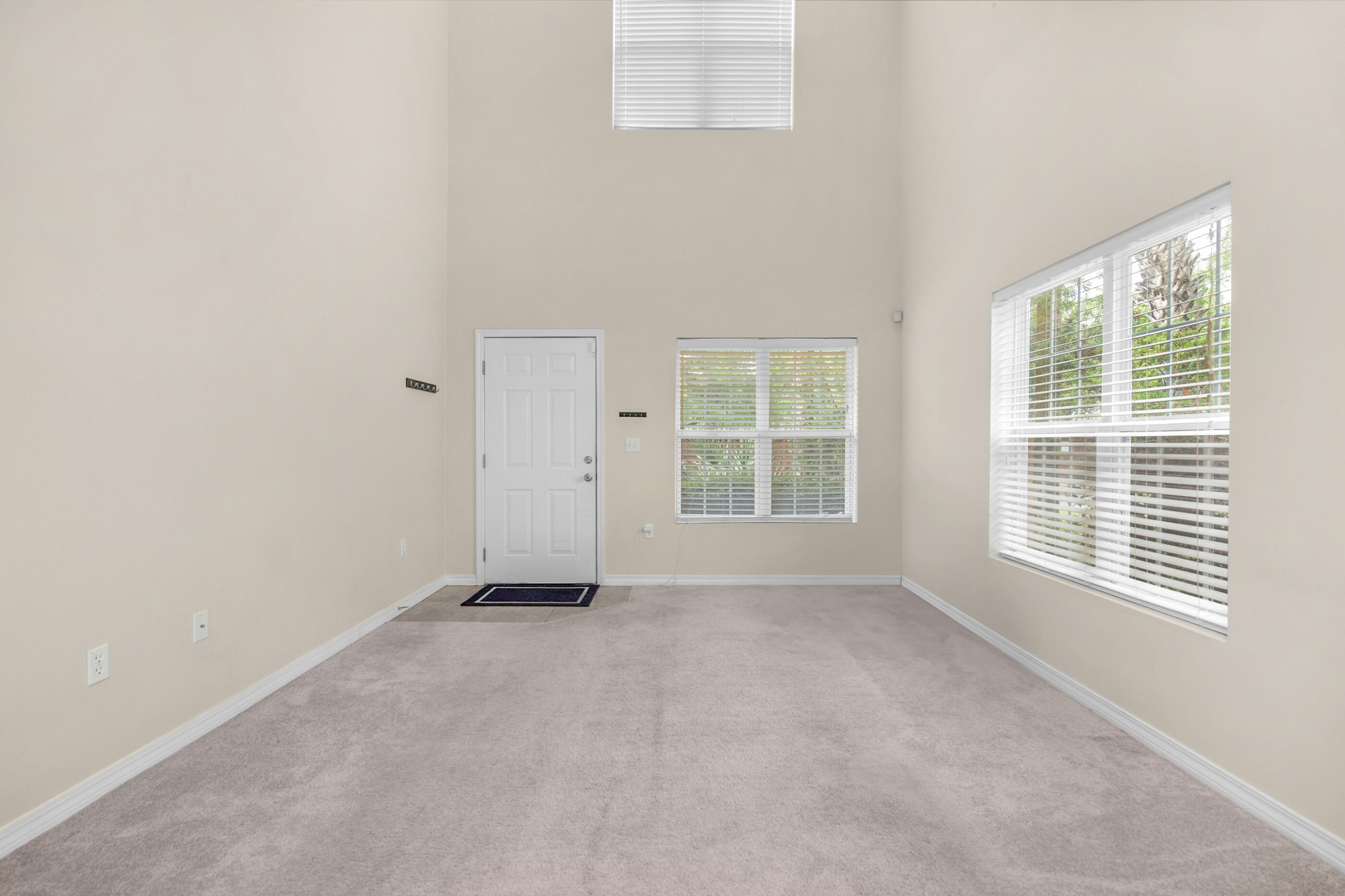 MERIDIAN SQUARE T/H - Residential