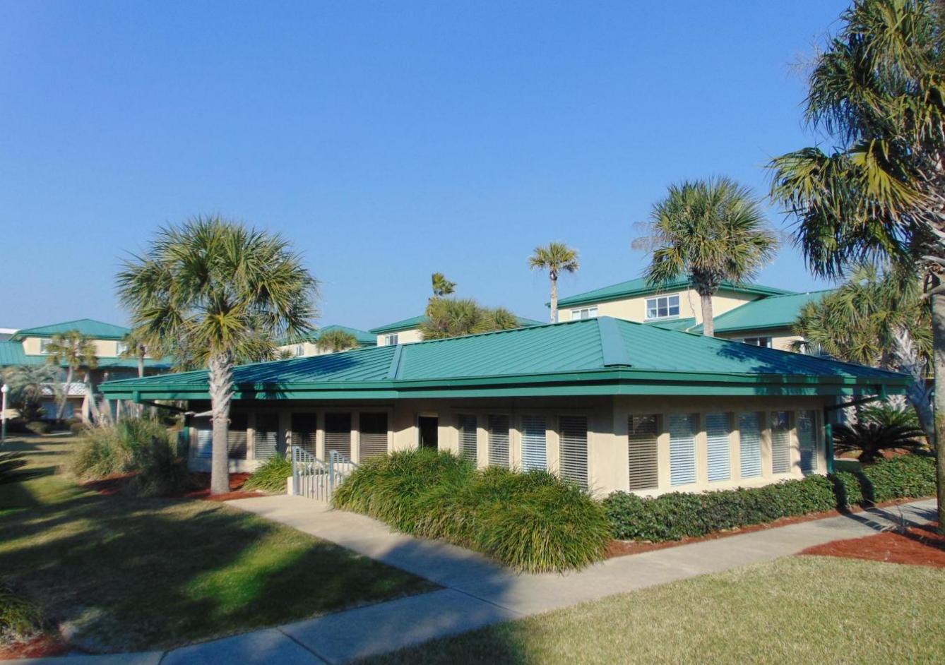 SEASPRAY CONDO - Residential