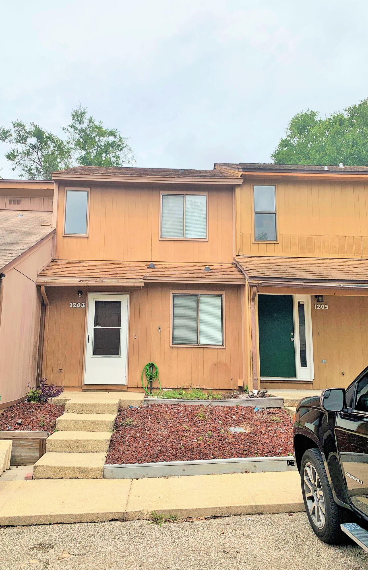 CREEKSIDE 6 - Residential