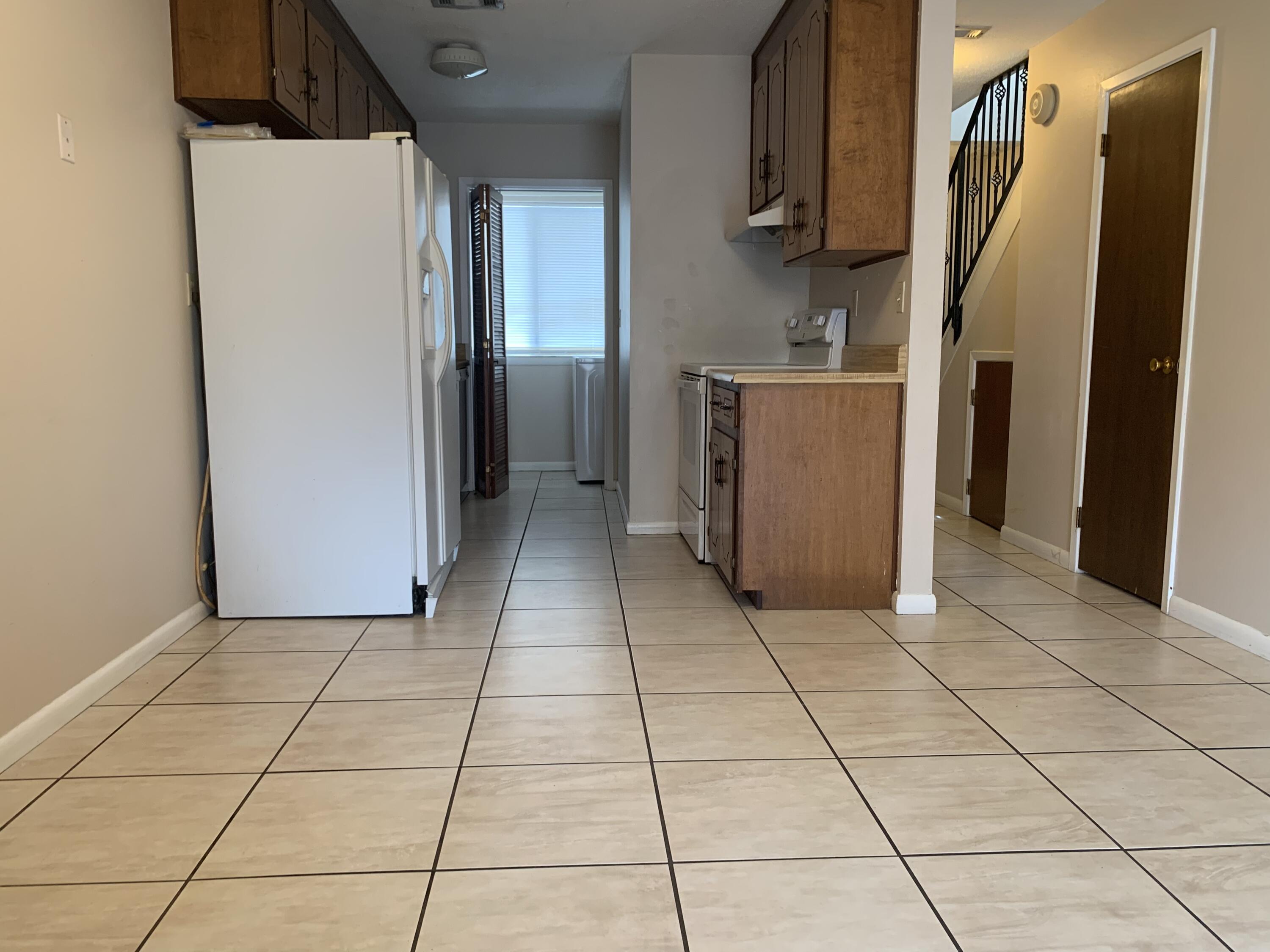 CREEKSIDE 6 - Residential