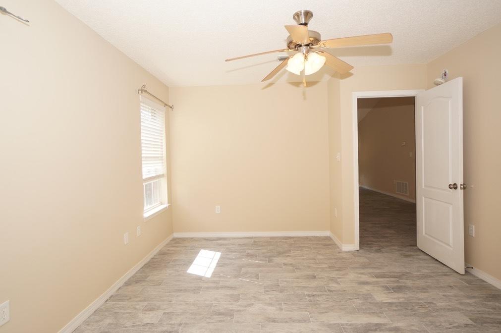 PARADISE RETREAT - Residential Lease