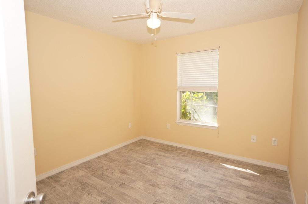 PARADISE RETREAT - Residential Lease