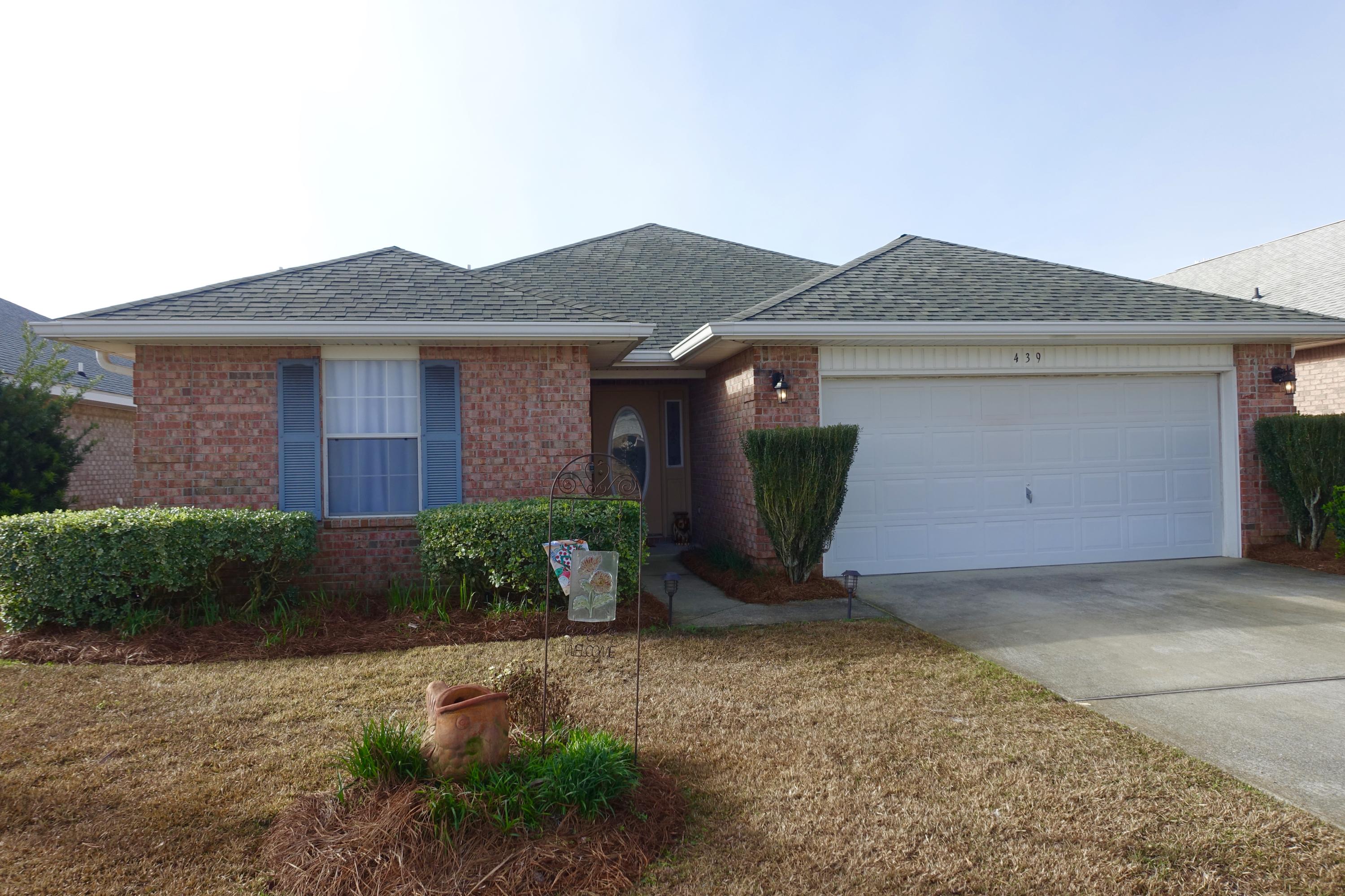 PARADISE RETREAT - Residential Lease