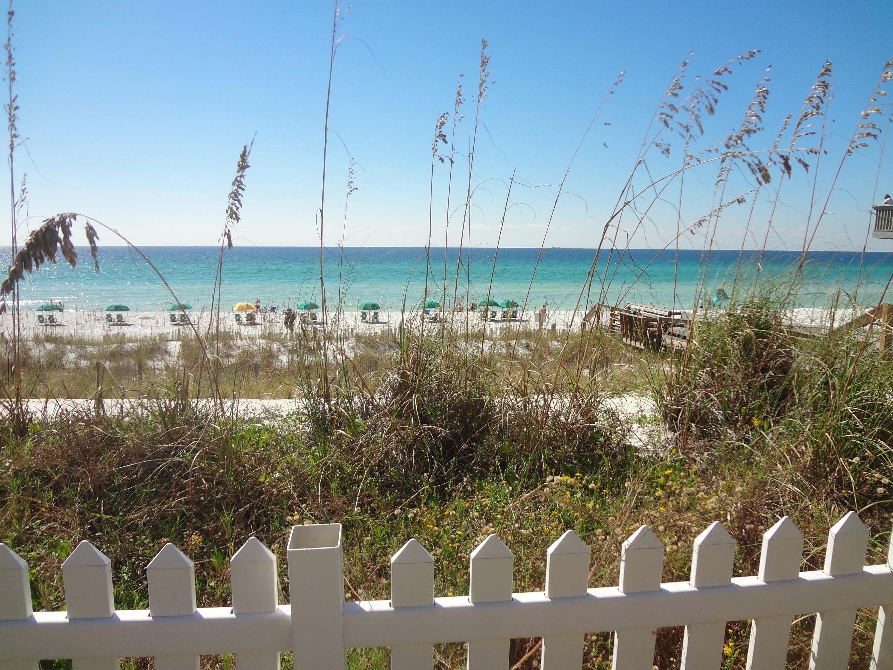 PARADISE RETREAT - Residential Lease