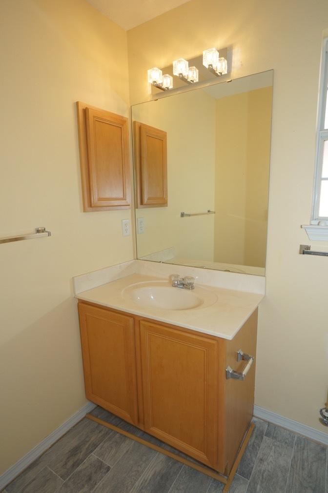 PARADISE RETREAT - Residential Lease