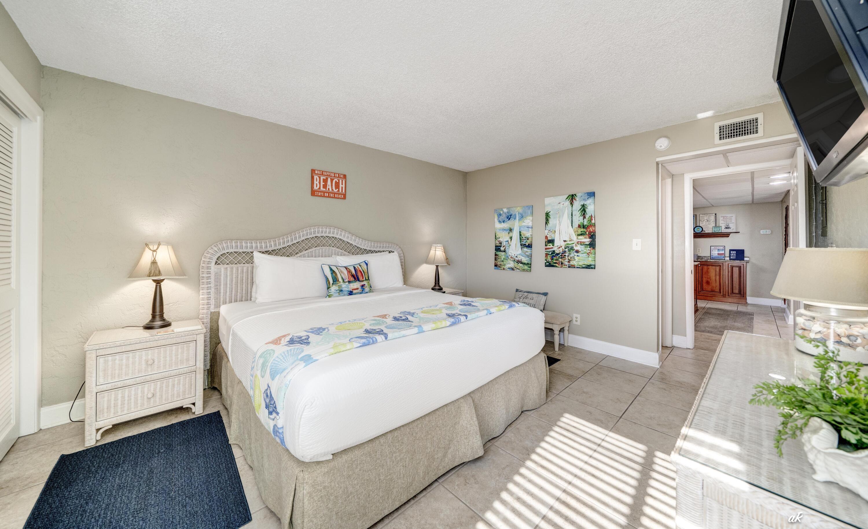 SUGAR BEACH T/H - Residential