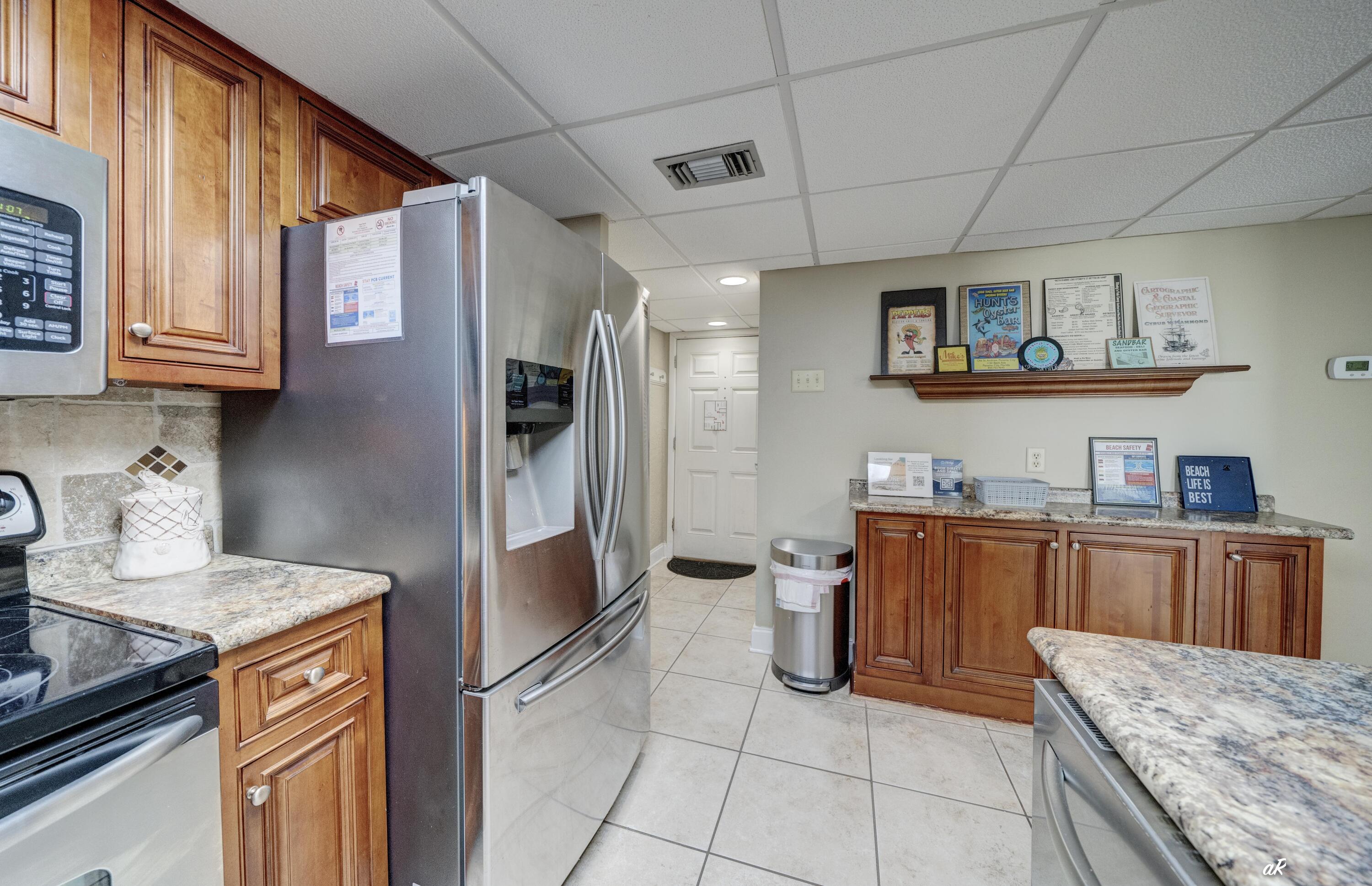 SUGAR BEACH T/H - Residential