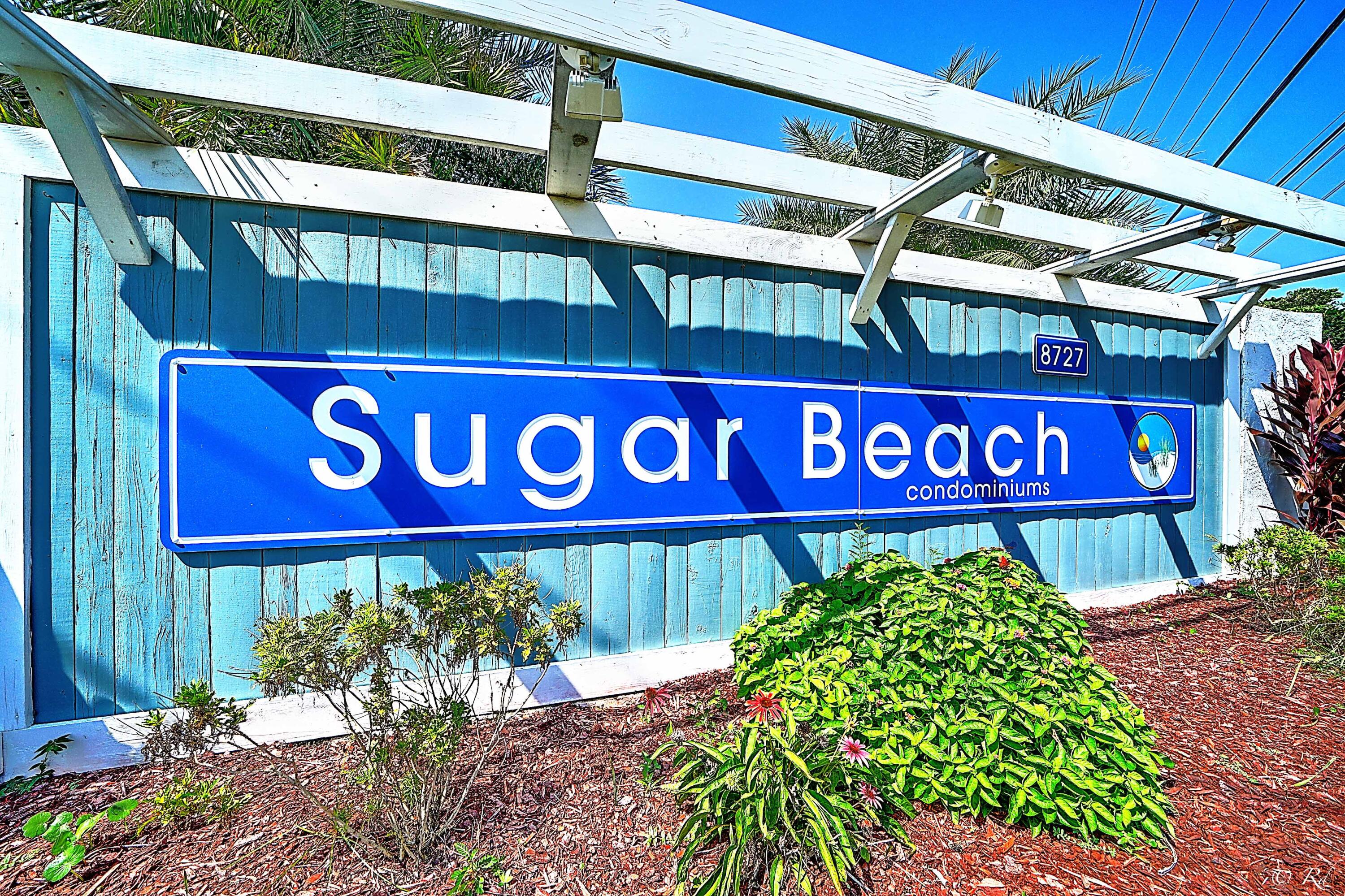 SUGAR BEACH T/H - Residential