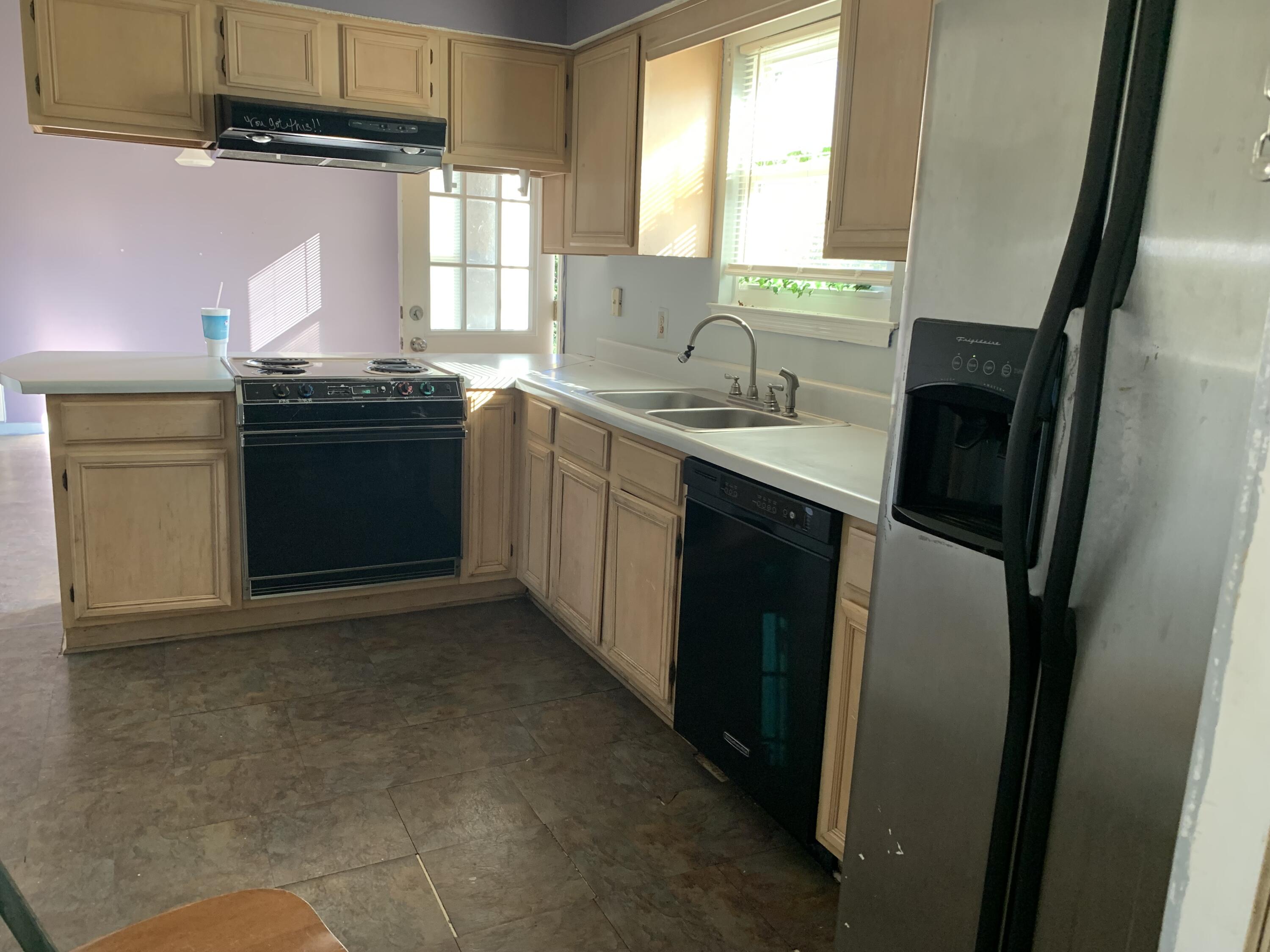 EAST BAY RIVER ESTATES - Residential