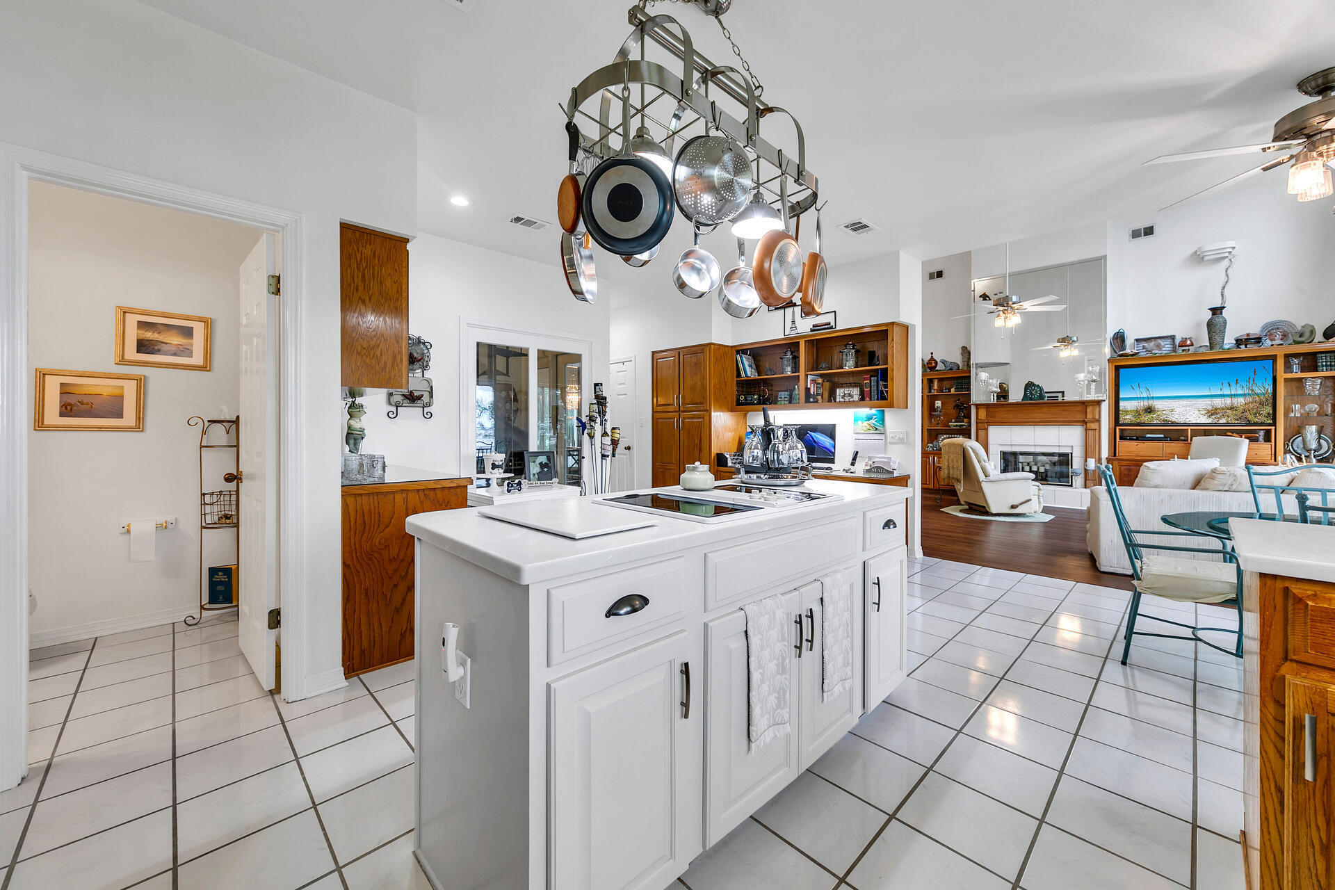 WOODLAND BAYOU ESTATES - Residential
