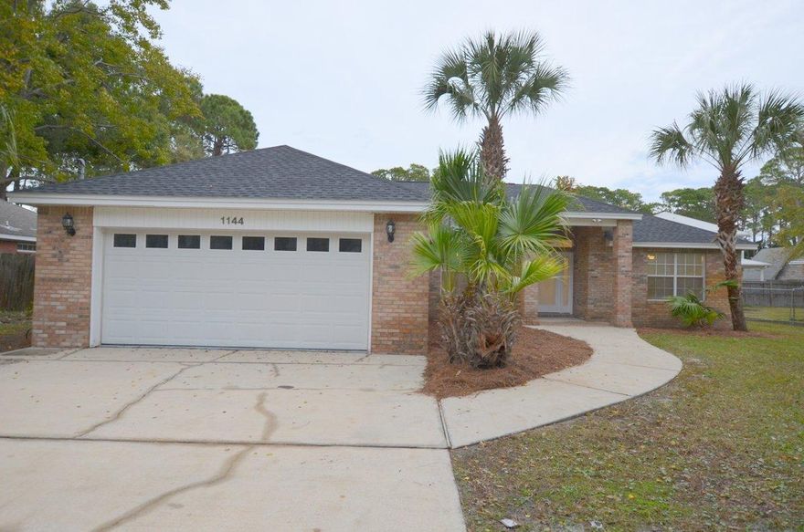 Centrally located and mins from outlet malls, Destin Commons, and of course the Gulf of Mexico this 3bedroom 2 bath 1825sf all brick REO home is what you've been waiting for! Home has split bedroom design, new dimensional roof, fresh paint, fixtures, granite and new appliances! New HVAC as well in this 2002 home. Enjoy open floor plans with crown molding in living room areas, tile in kitchen and baths and fresh paint on the garage floor. Too much to see on this one makes this a must see to appreciate. Call today before it is indeed gone!
