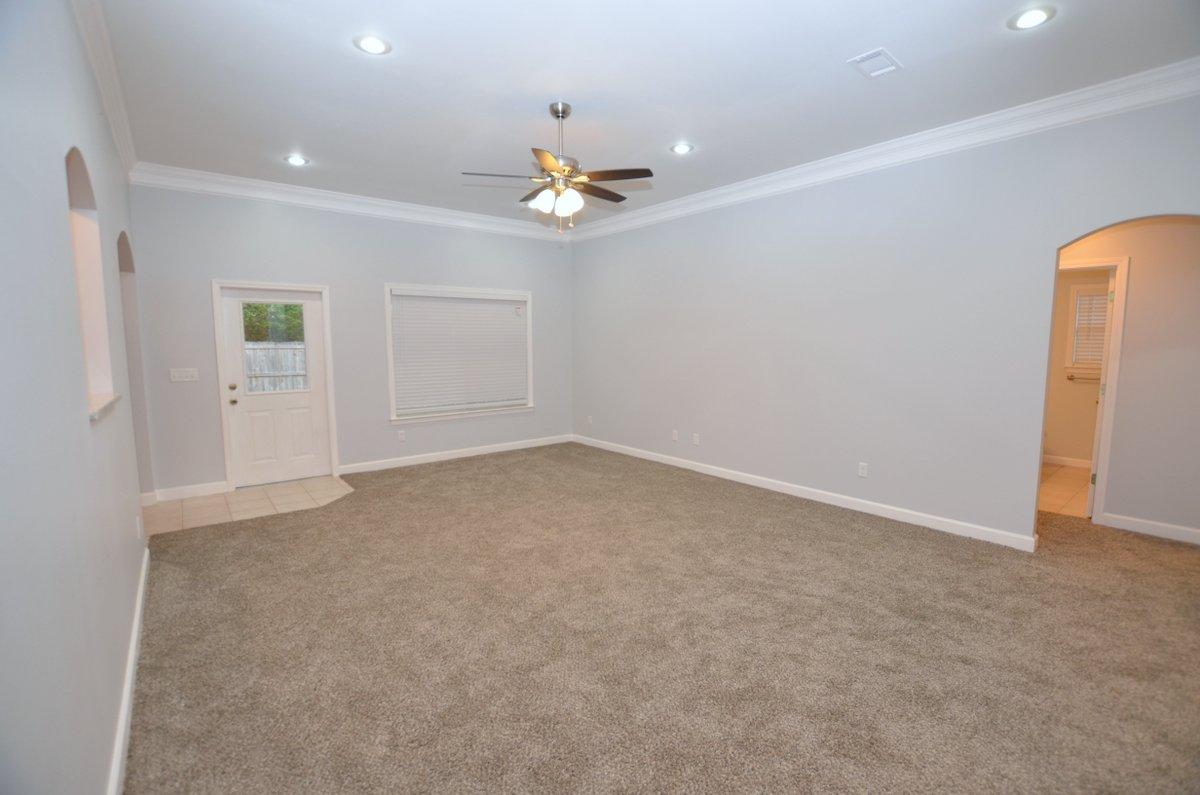 HOLIDAY SHORES ESTATES - Residential