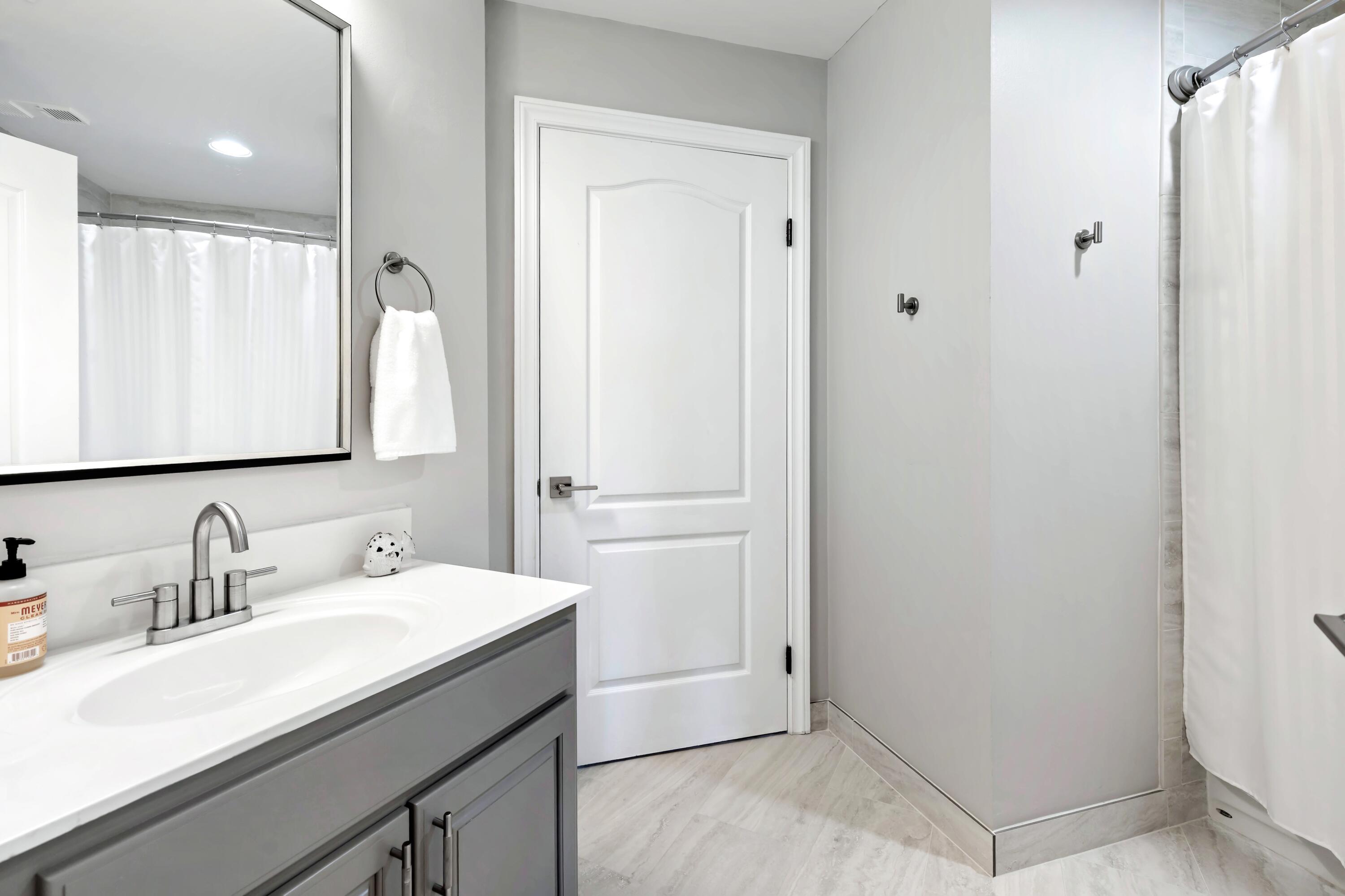 ANCHORAGE AT SANDESTIN - Residential