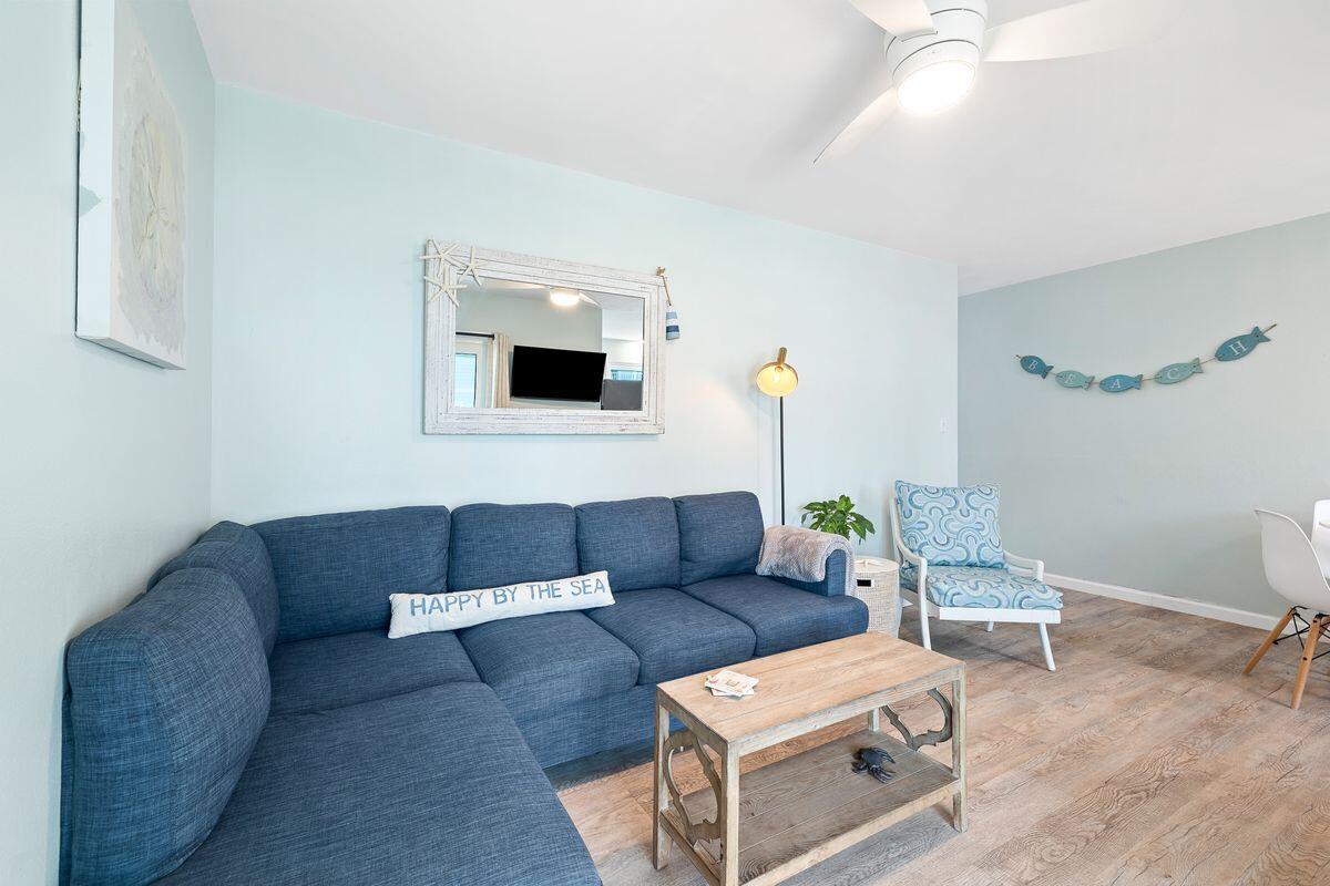 BEACHSIDE VILLAS CONDO - Residential