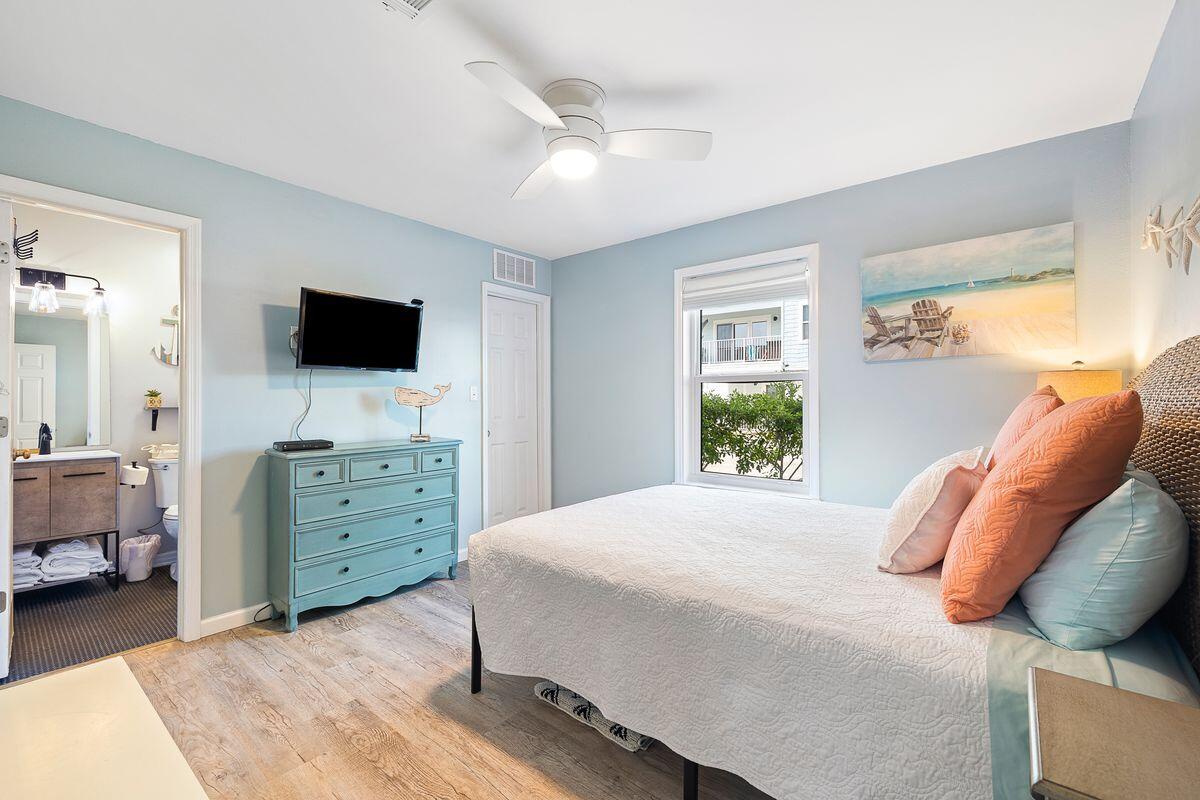 BEACHSIDE VILLAS CONDO - Residential