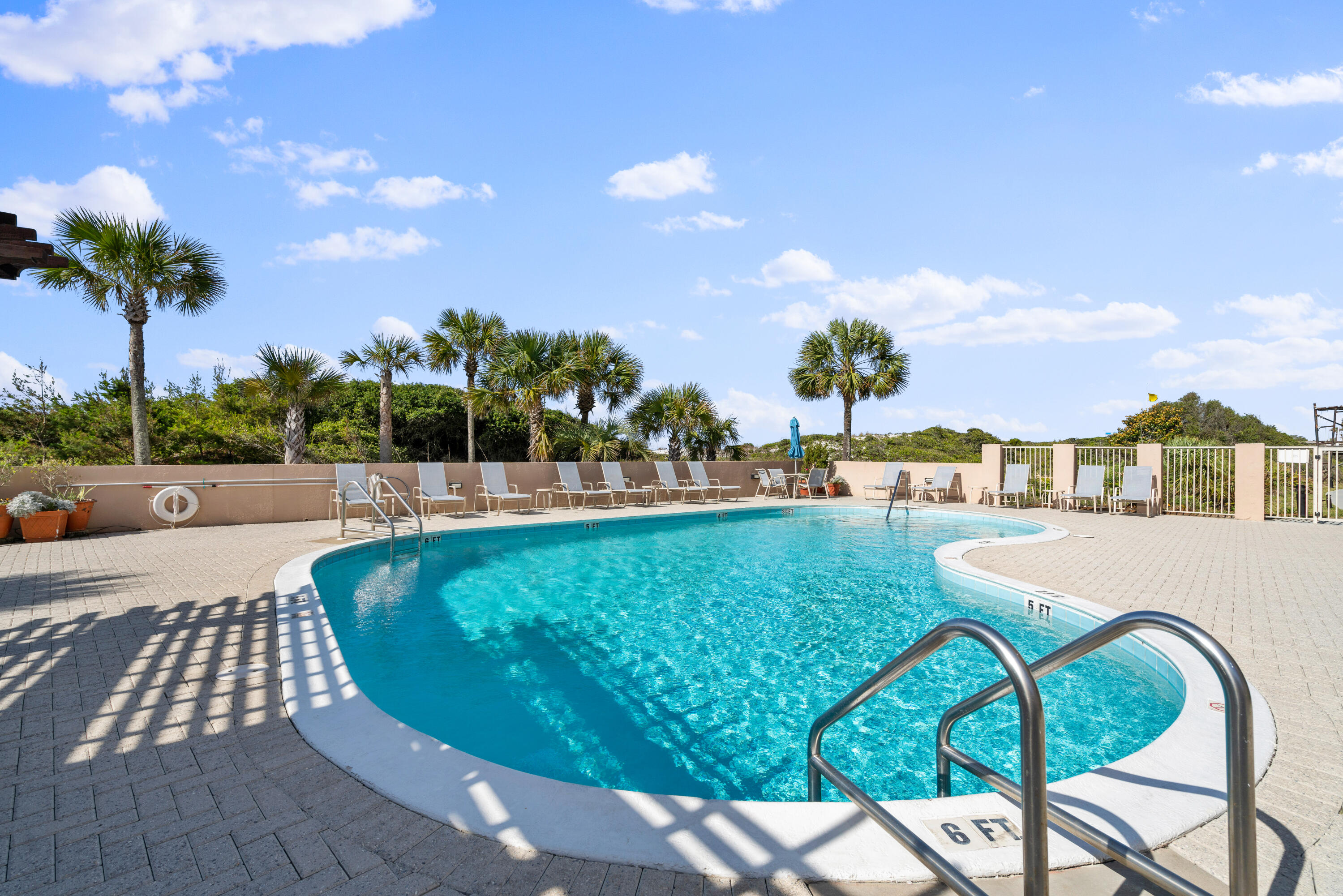 TOPS'L BEACH MANOR - Residential