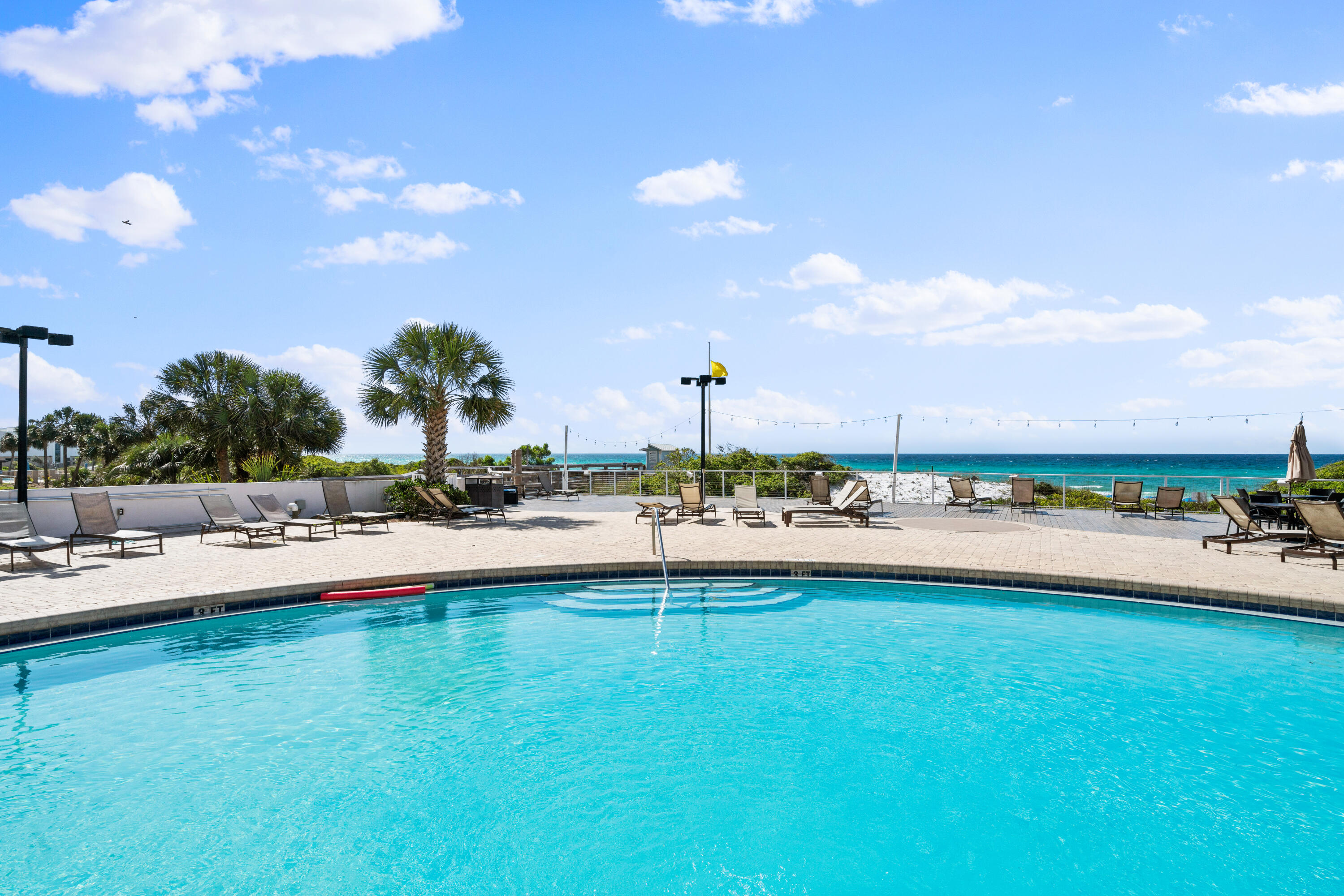 TOPS'L BEACH MANOR - Residential