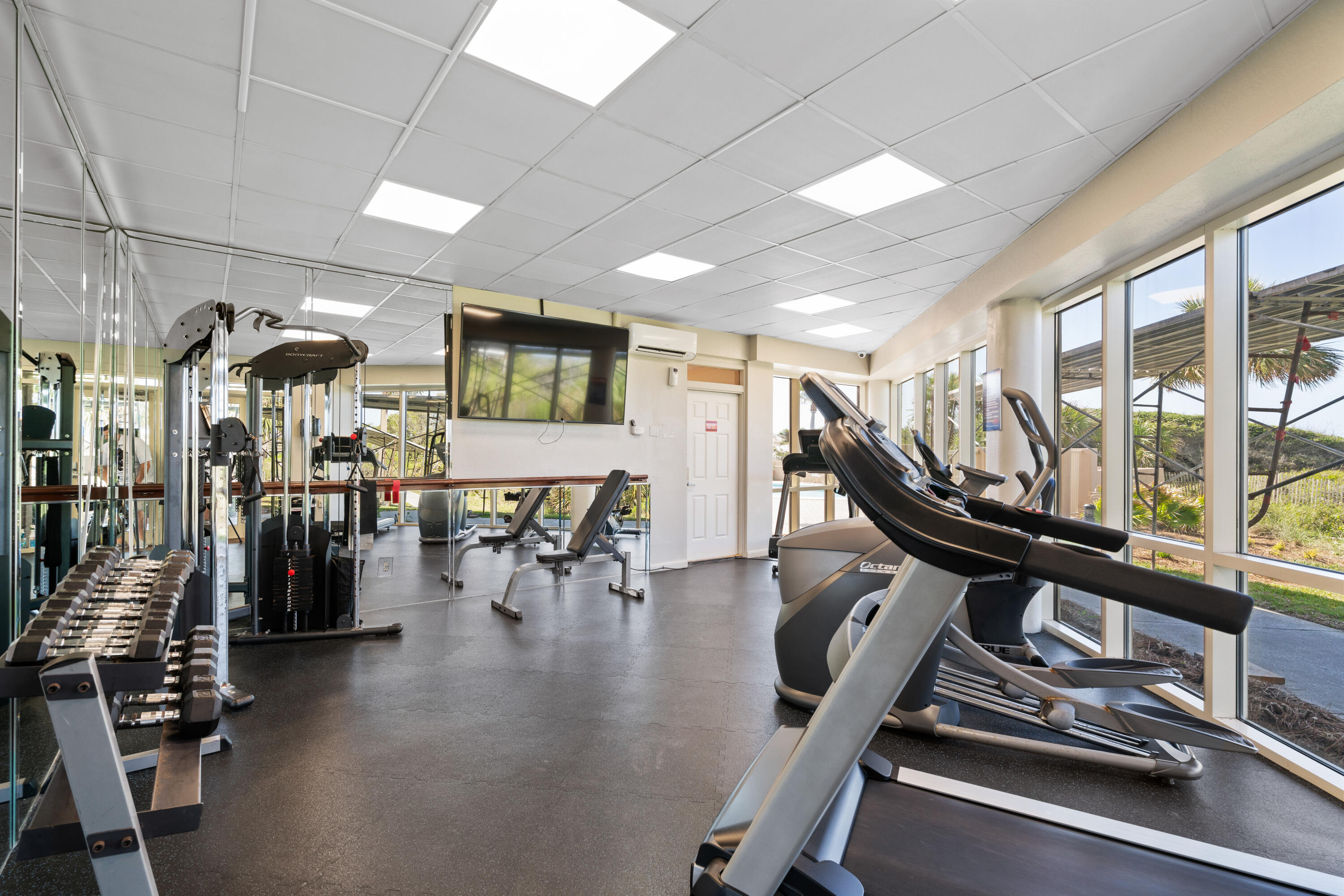 TOPS'L BEACH MANOR - Residential