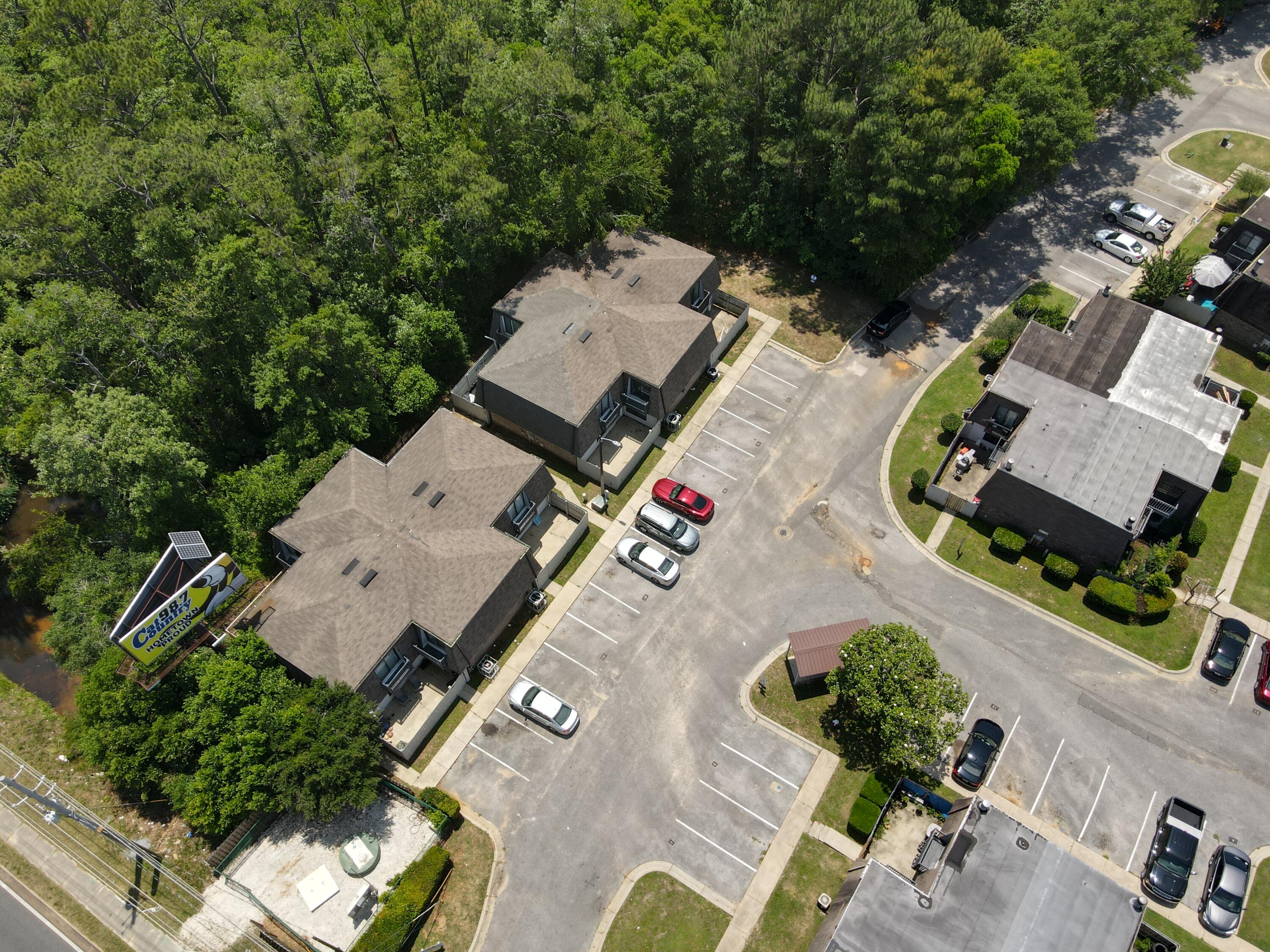 FAIRWAY VILLAS - Residential