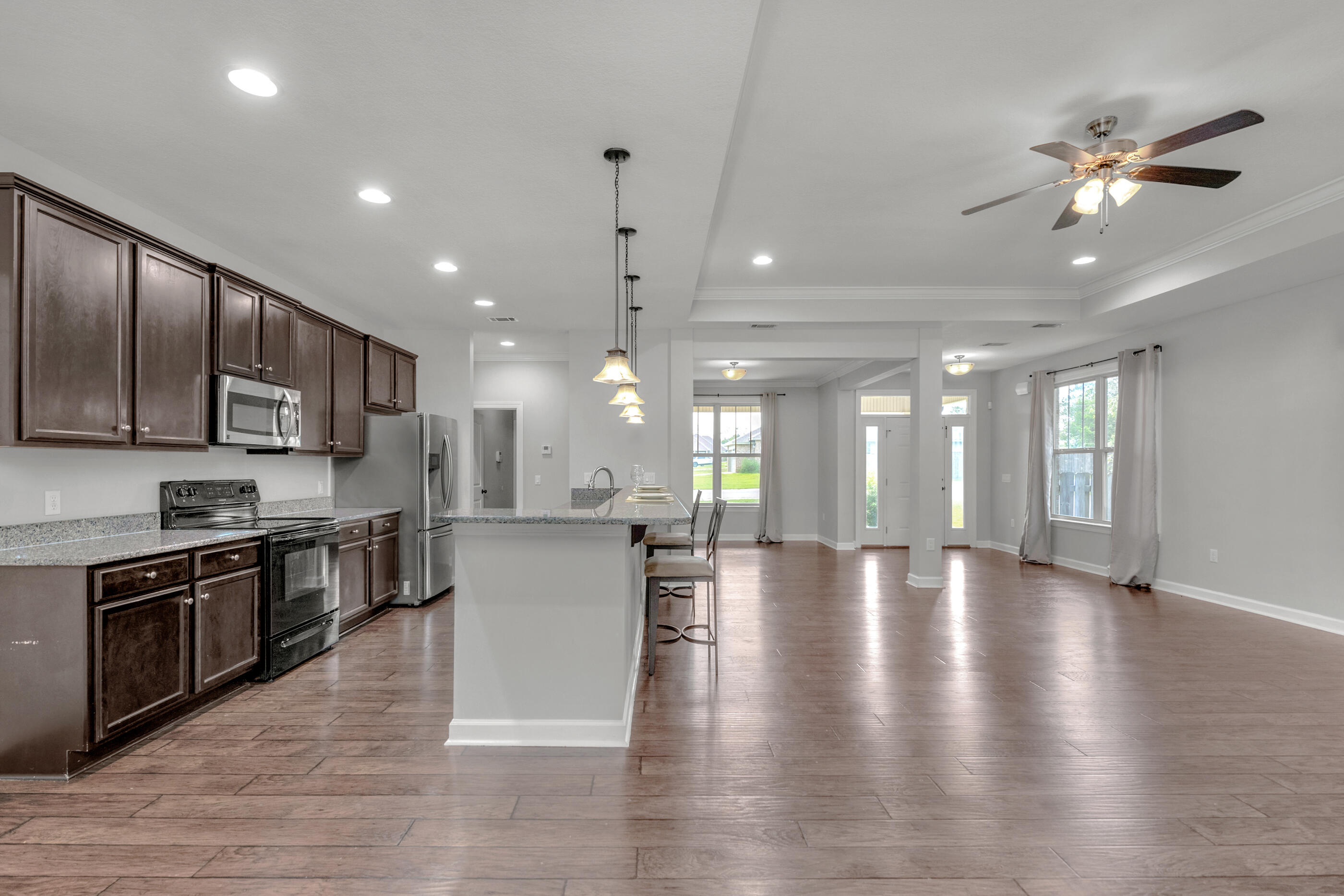 HIDDEN VALLEY - Residential