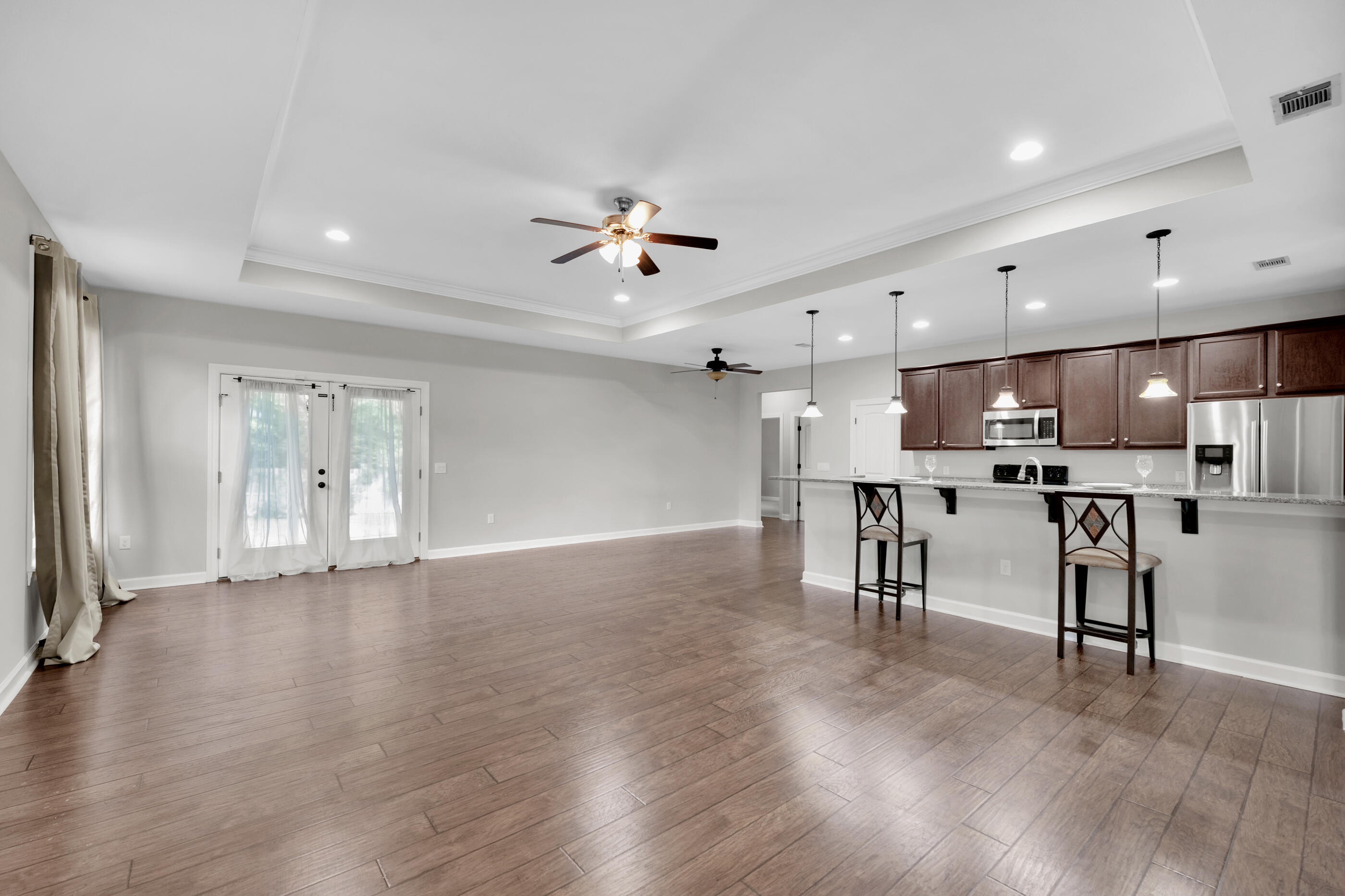 HIDDEN VALLEY - Residential