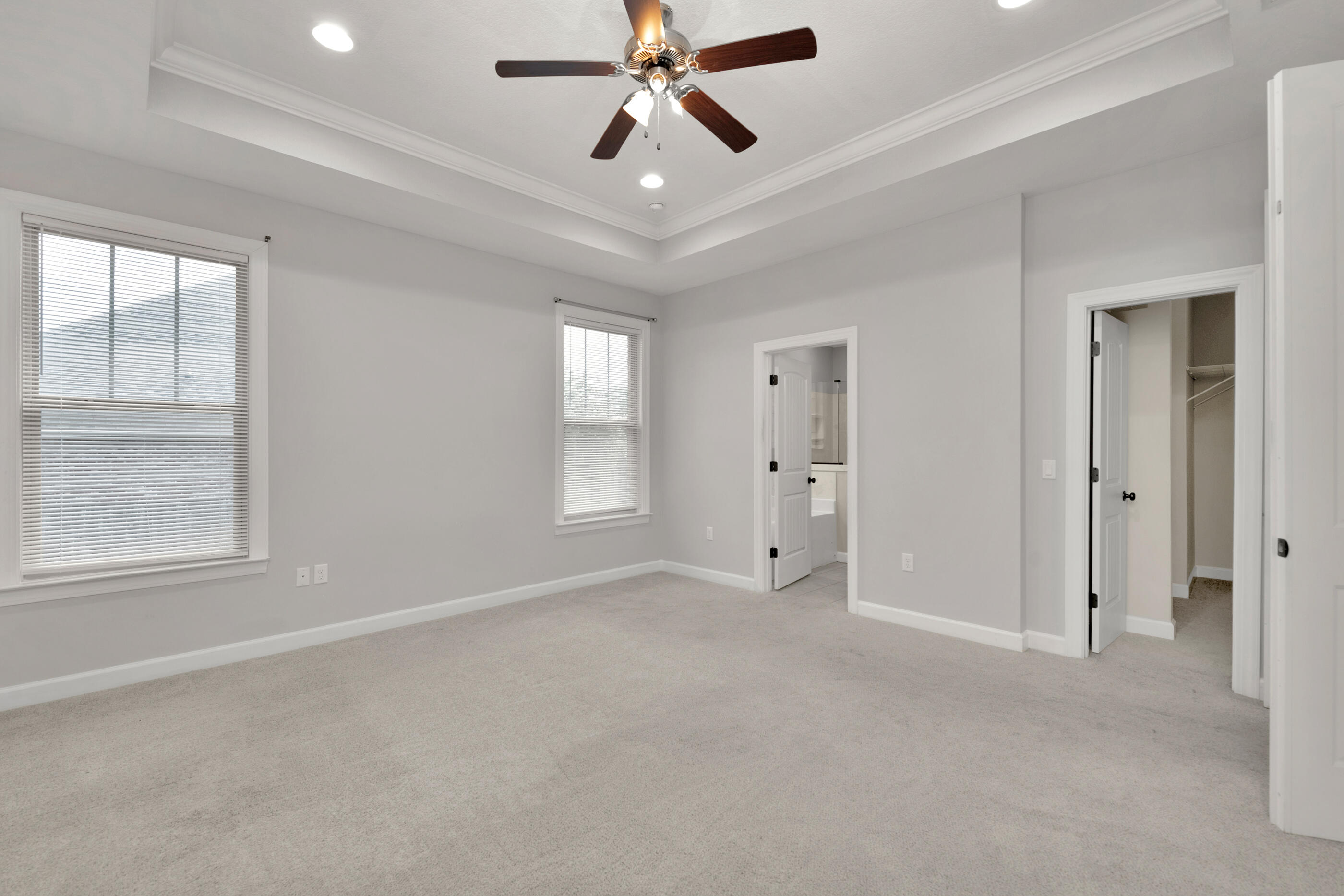 HIDDEN VALLEY - Residential