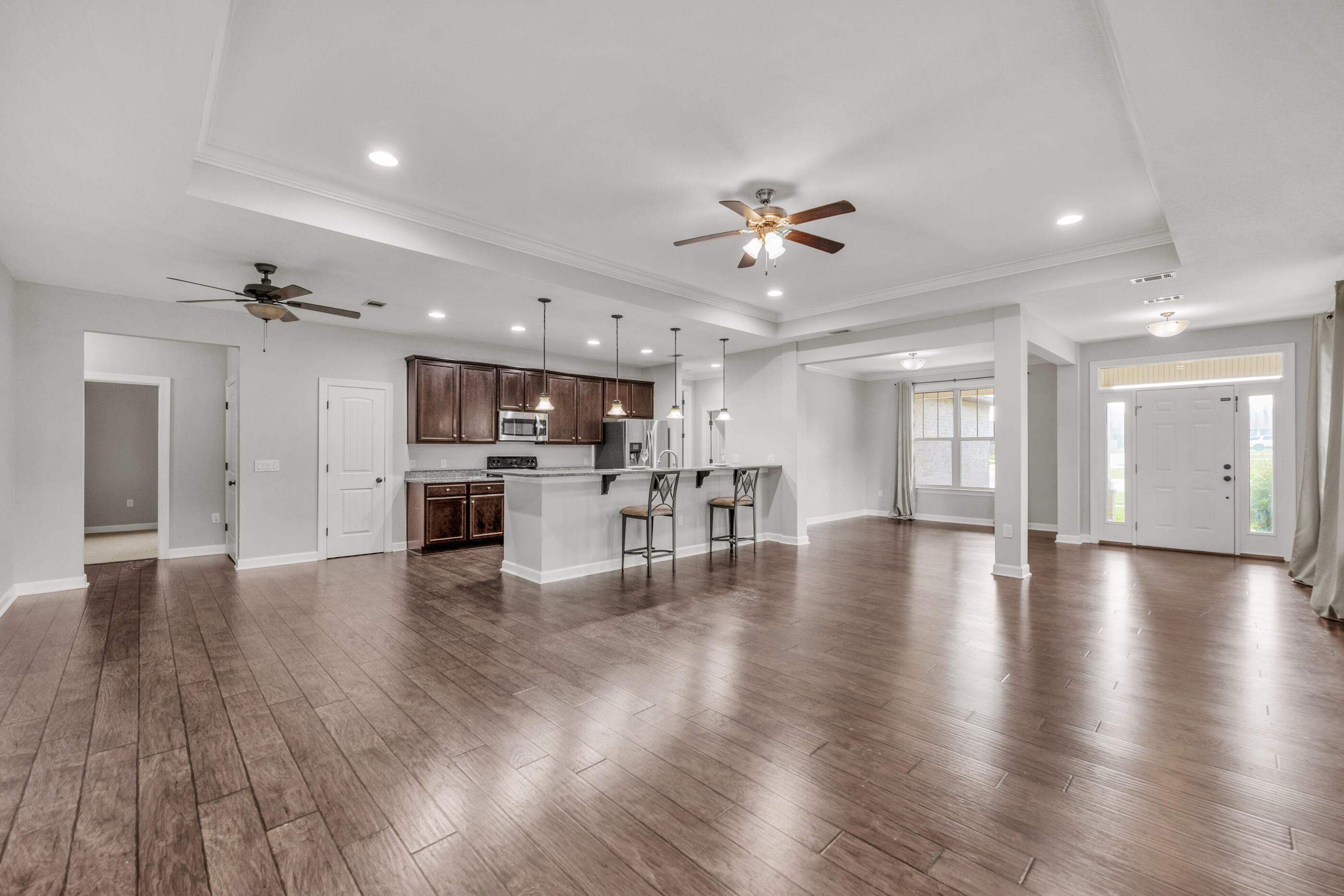 HIDDEN VALLEY - Residential