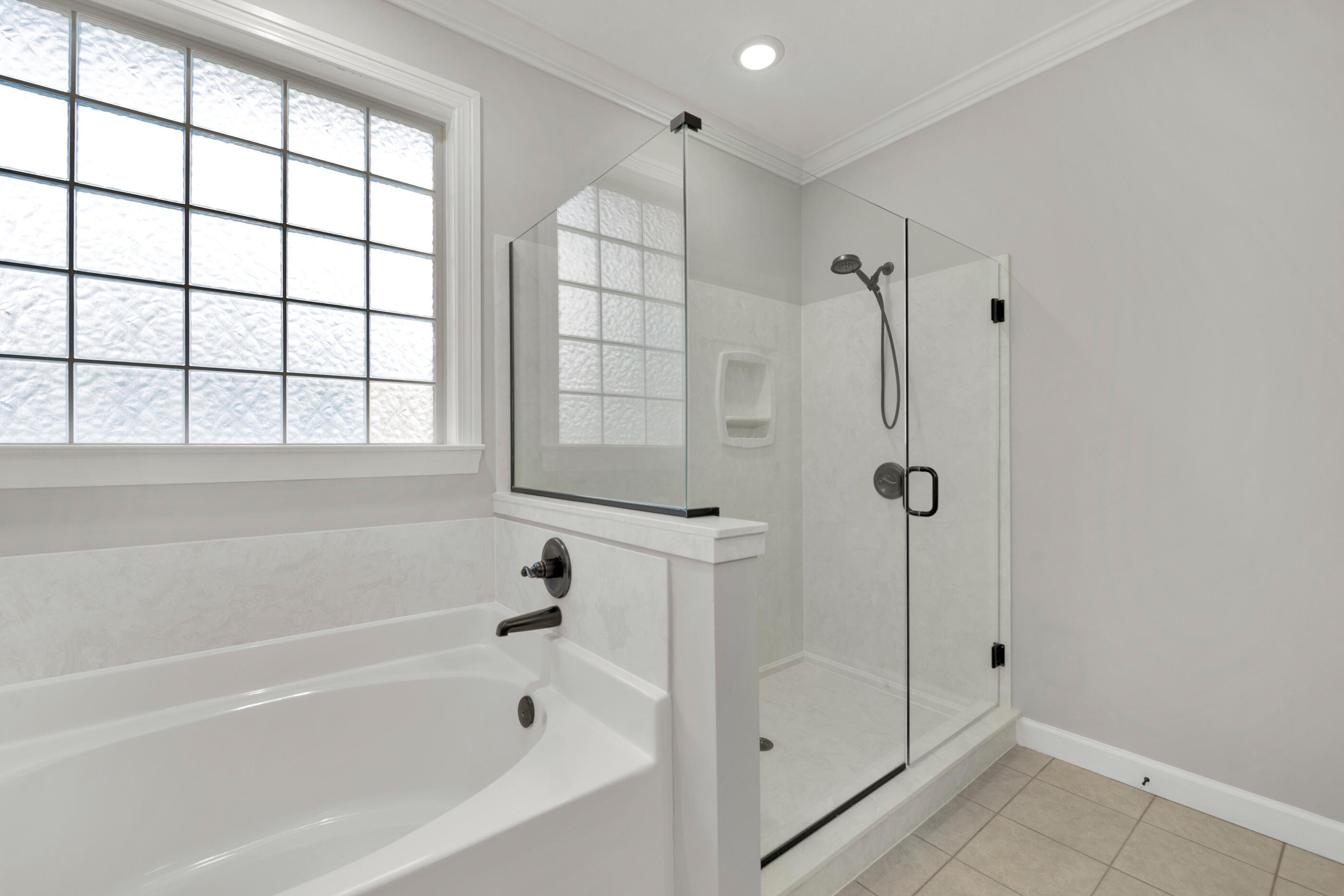 HIDDEN VALLEY - Residential