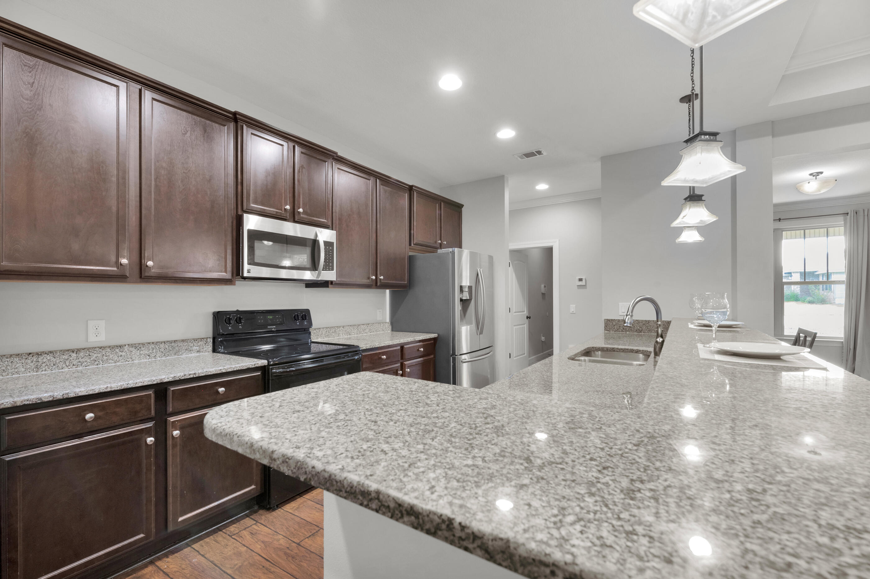 HIDDEN VALLEY - Residential